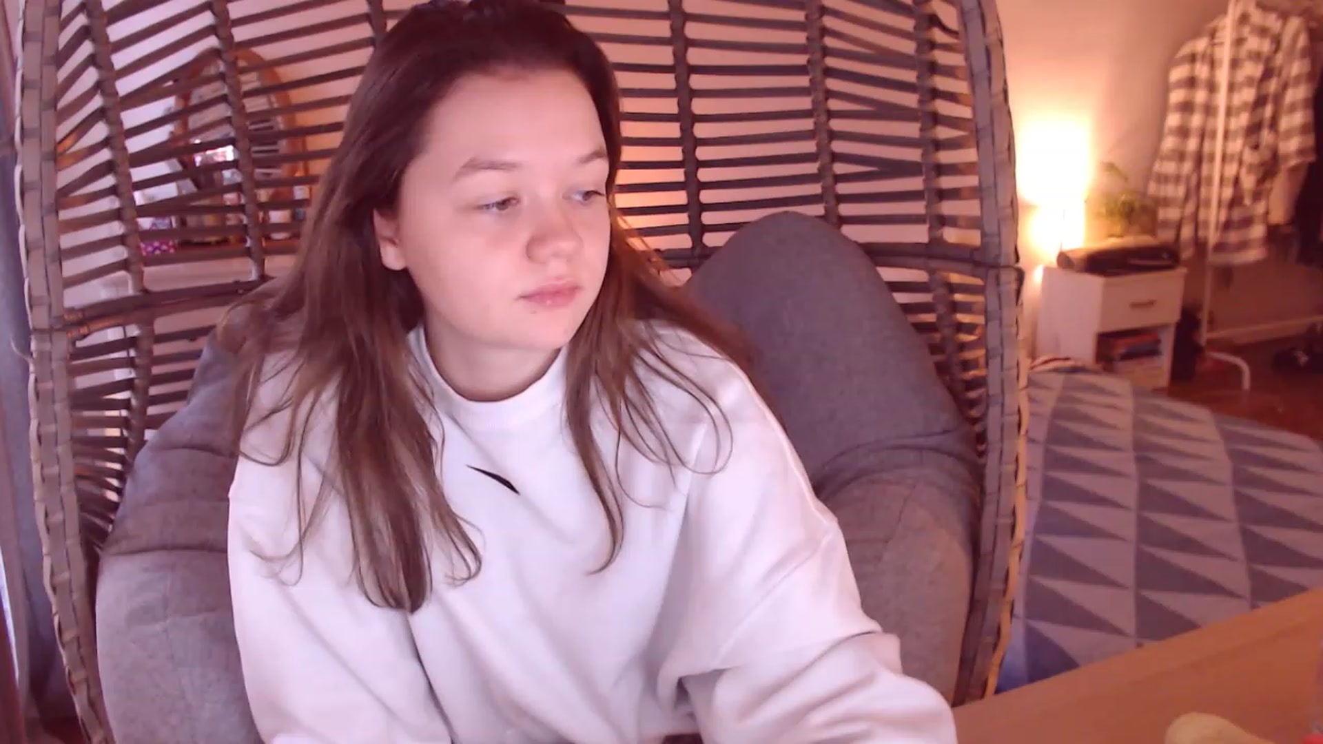 Gallery image thumbnail from Justturned_18's myfreecams stream on, 11/16/2022, 14:29 image 6 of 20