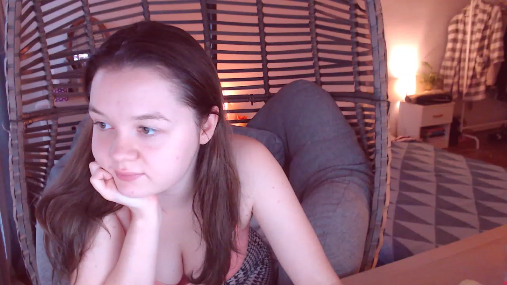 Gallery image thumbnail from Justturned_18's myfreecams stream on, 11/16/2022, 14:29 image 18 of 20