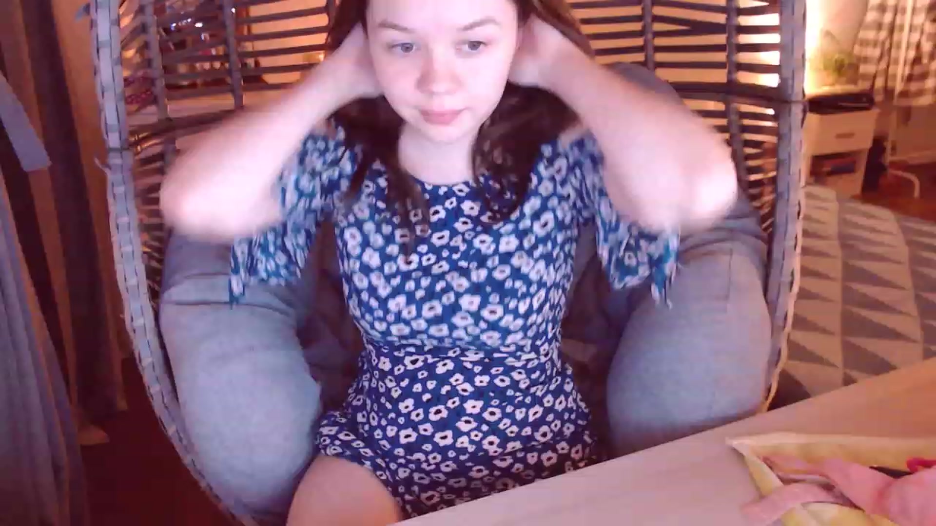 Gallery image thumbnail from Justturned_18's myfreecams stream on, 11/16/2022, 16:38 image 12 of 20