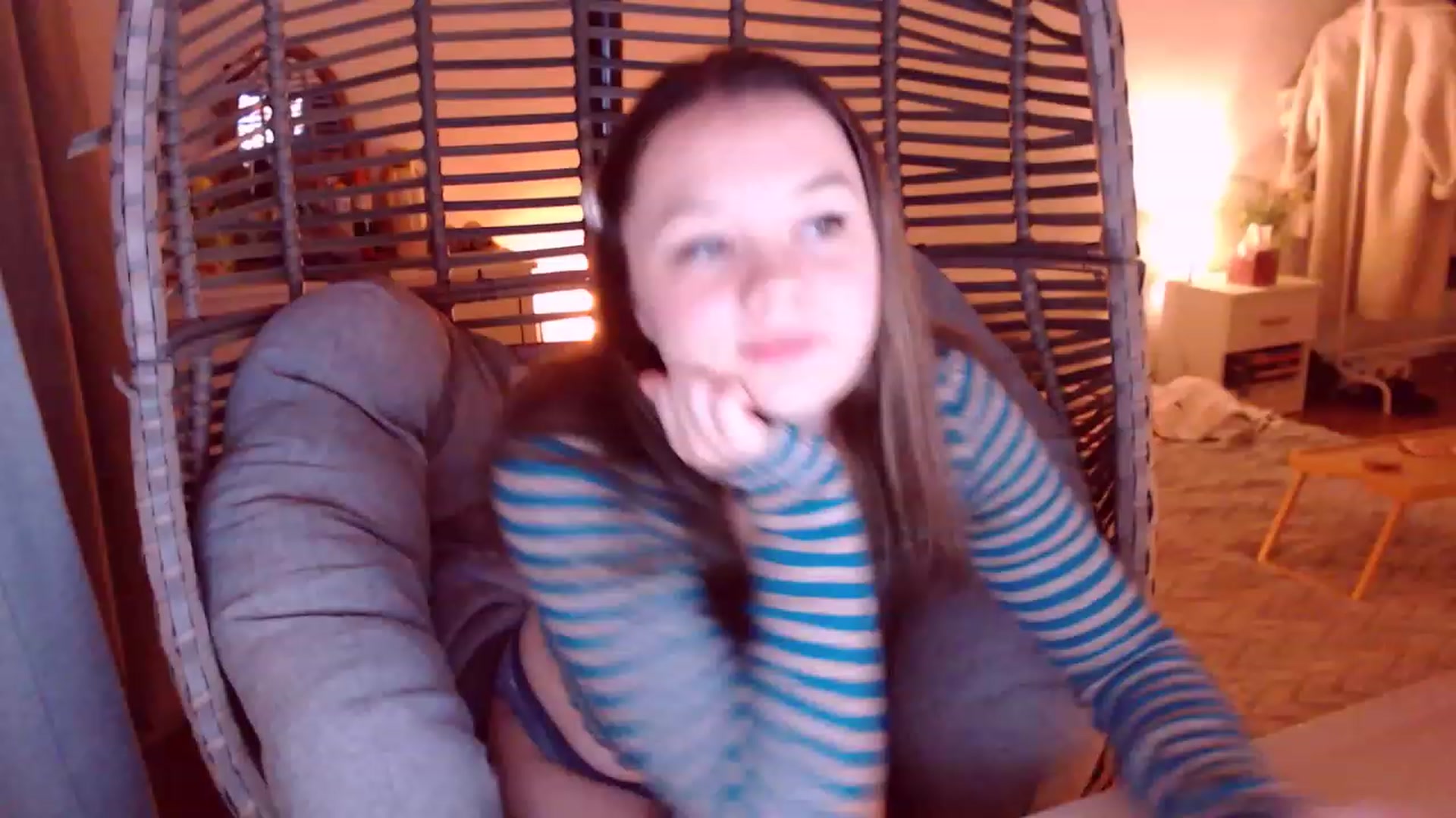 Gallery image thumbnail from Justturned_18's myfreecams stream on, 11/26/2022, 19:05 image 1 of 20