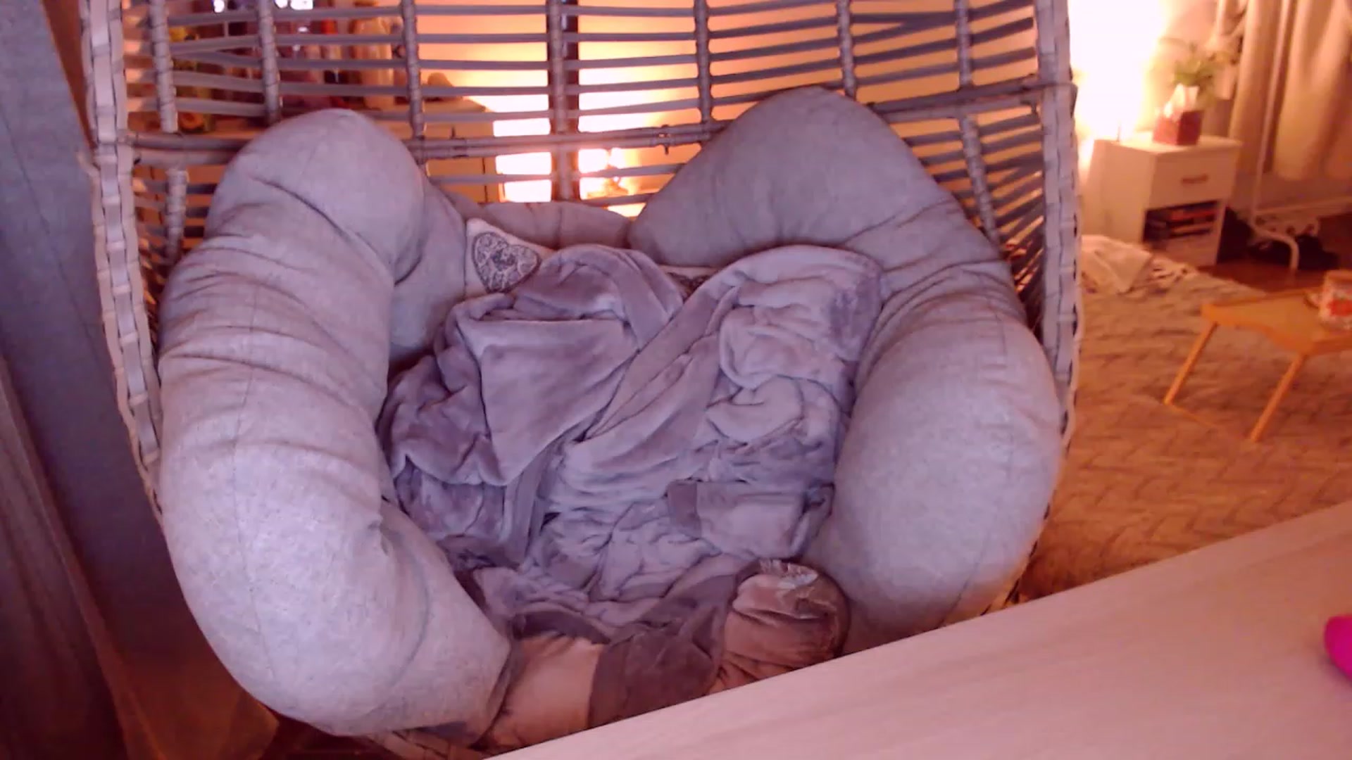 Gallery image thumbnail from Justturned_18's myfreecams stream on, 11/26/2022, 19:05 image 10 of 20