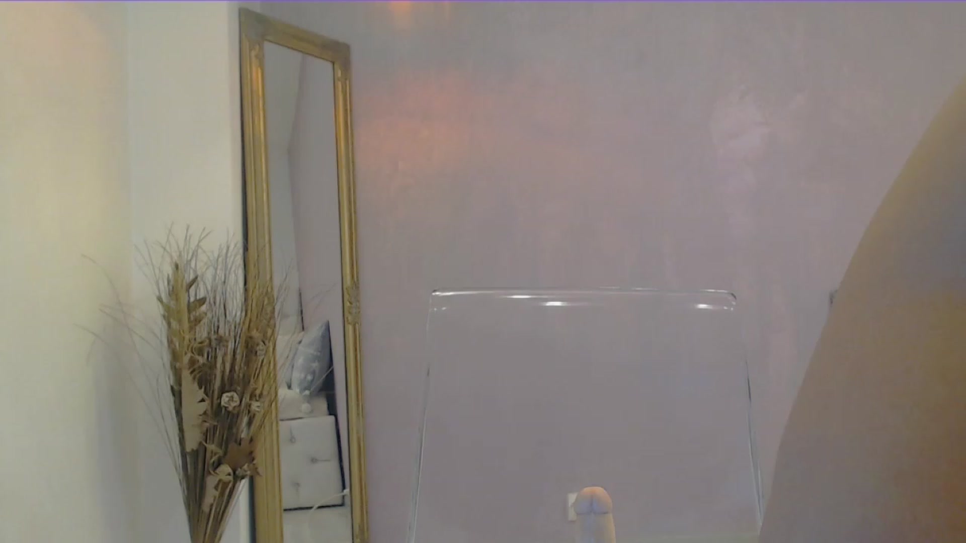 Gallery image thumbnail from Juts_MiaX's myfreecams stream on, 12/06/2022, 12:55 image 3 of 20
