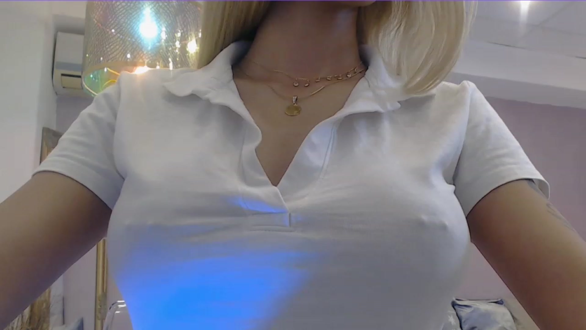 Gallery image thumbnail from Juts_MiaX's myfreecams stream on, 12/07/2022, 09:58 image 18 of 20