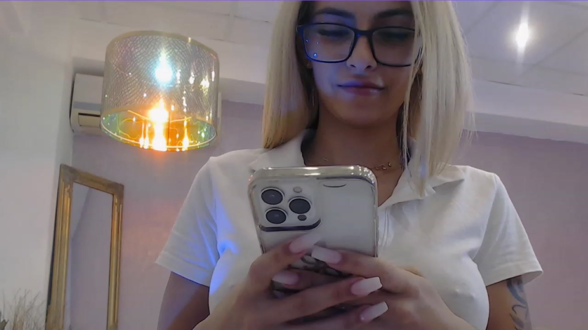 Gallery image thumbnail from Juts_MiaX's myfreecams stream on, 12/07/2022, 11:22 image 14 of 20