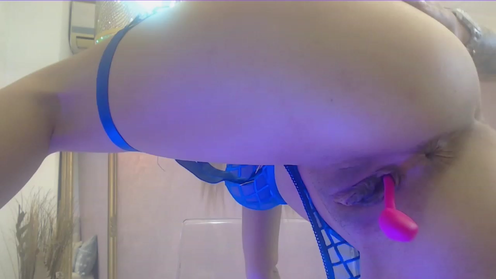 Gallery image thumbnail from Juts_MiaX's myfreecams stream on, 12/09/2022, 12:28 image 2 of 20