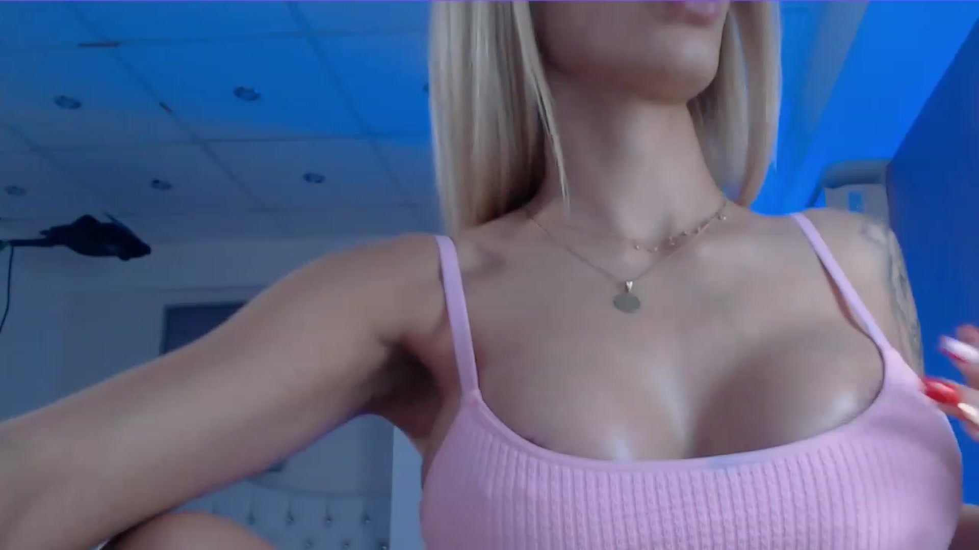 Gallery image thumbnail from Juts_MiaX's myfreecams stream on, 12/28/2022, 12:46 image 11 of 20