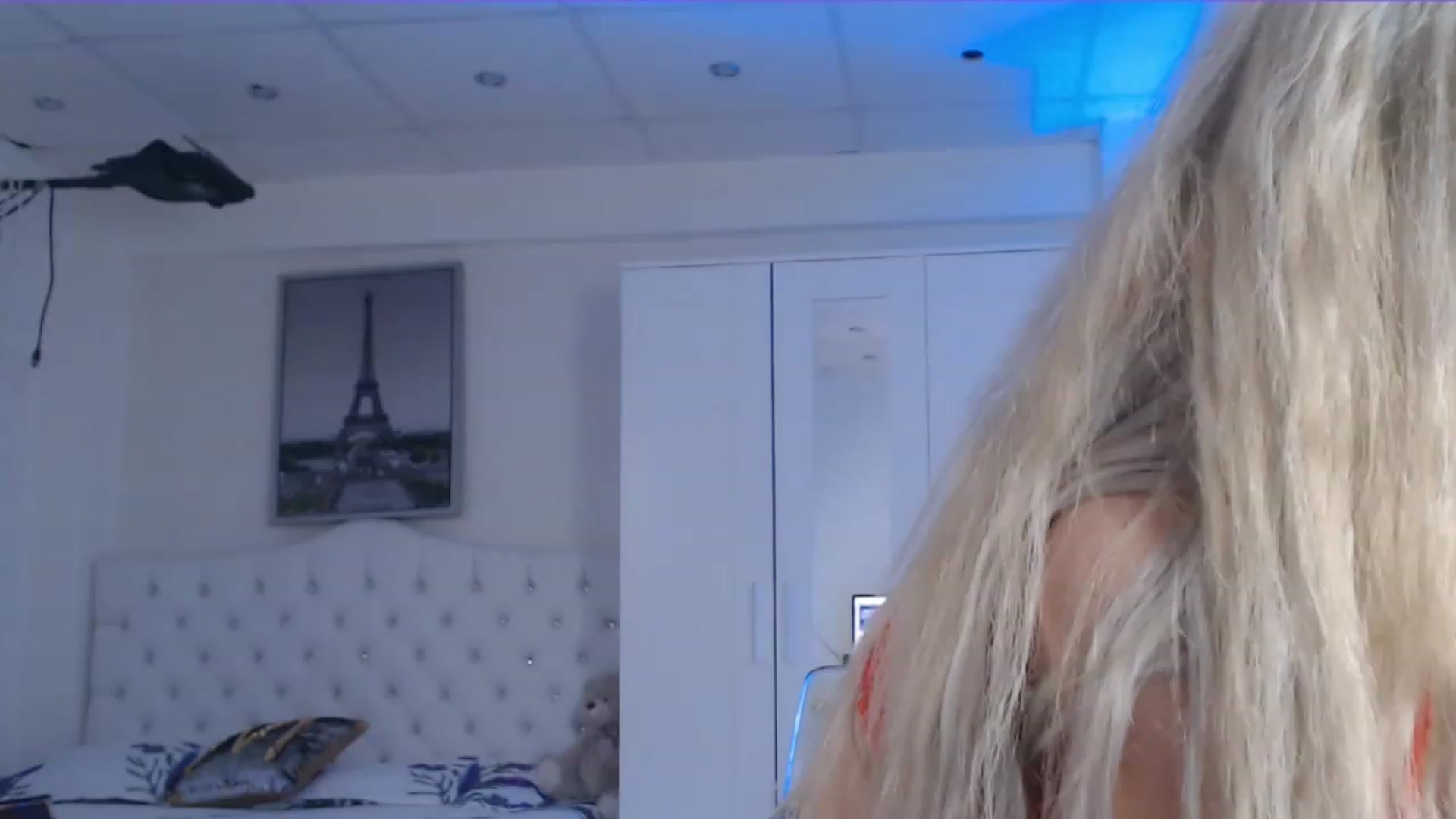 Gallery image thumbnail from Juts_MiaX's myfreecams stream on, 01/04/2023, 12:44 image 16 of 20
