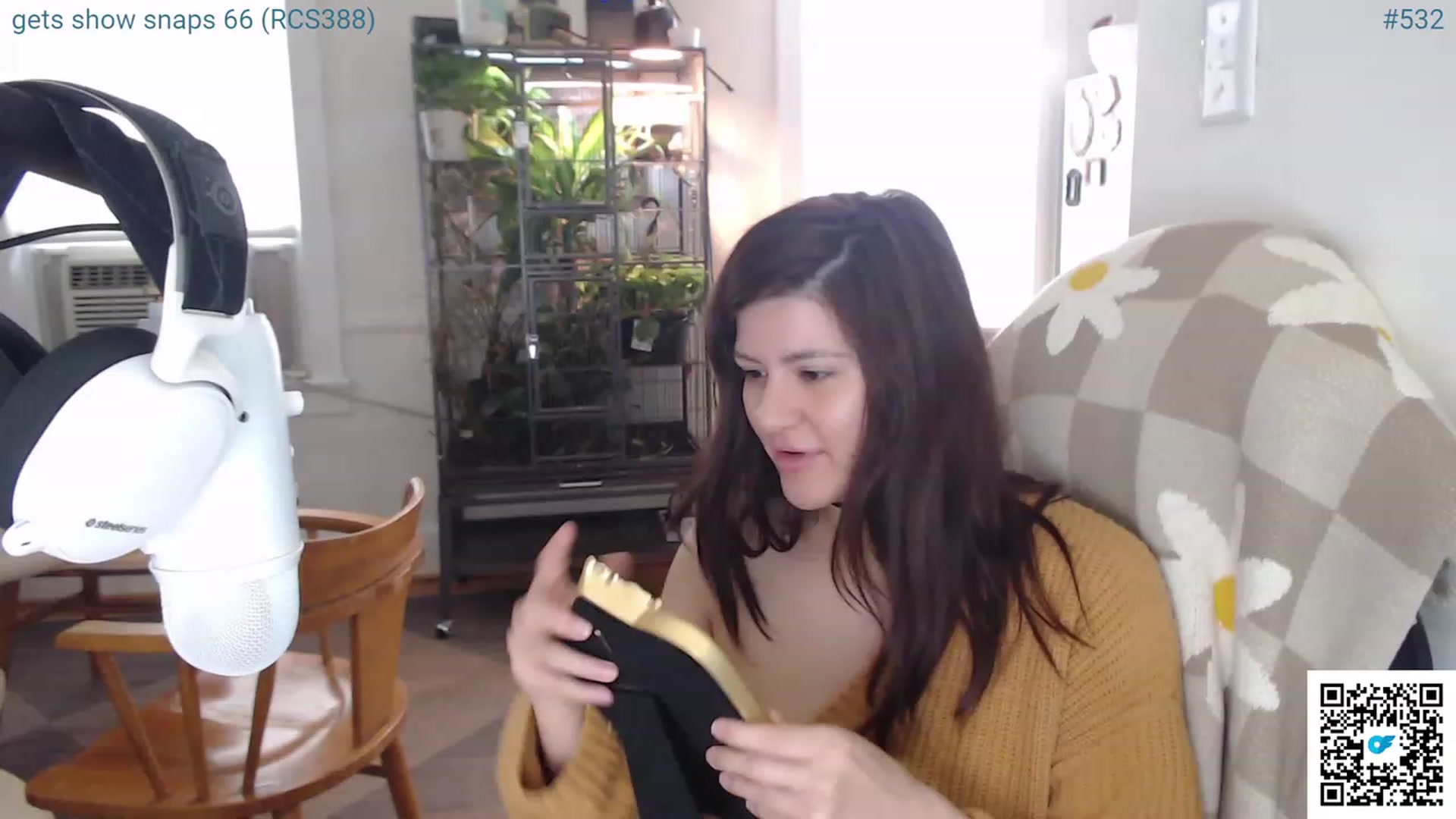 Gallery image thumbnail from Jwhiskewub_RC's myfreecams stream on, 06/25/2023, 19:37 image 14 of 20