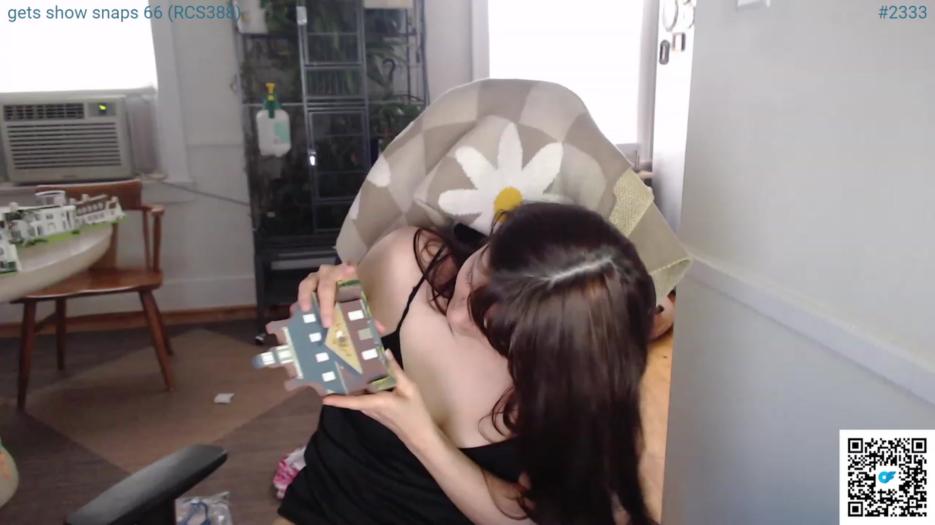 Gallery image thumbnail from Jwhiskewub_RC's myfreecams stream on, 07/02/2023, 24:51 image 8 of 20