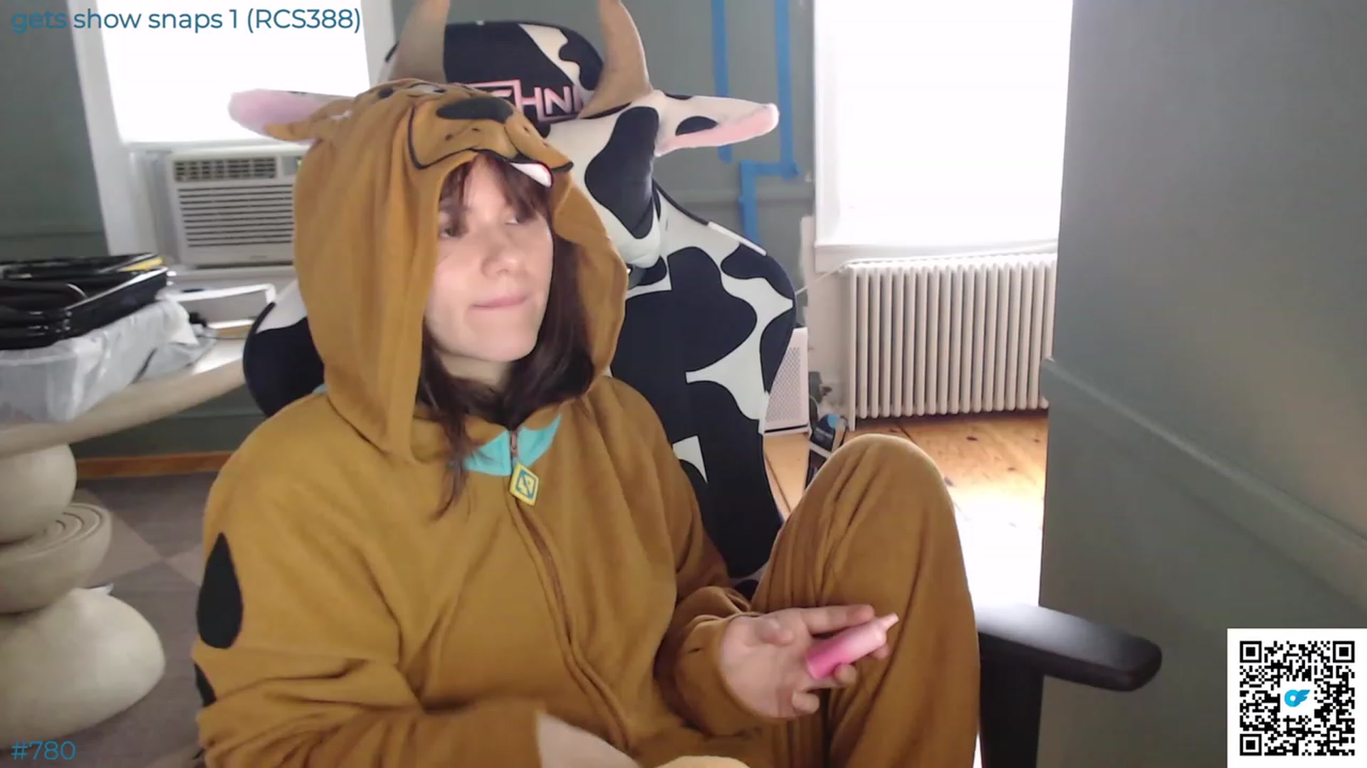 Gallery image thumbnail from Jwhiskewub_RC's myfreecams stream on, 07/23/2023, 17:38 image 7 of 20
