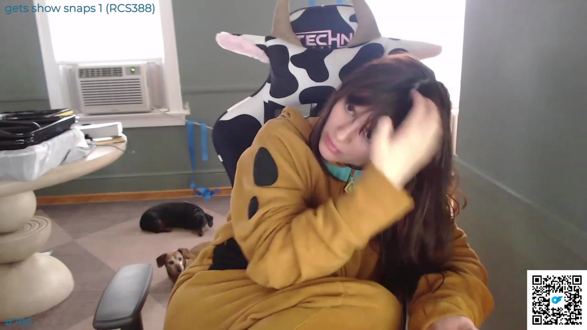 Gallery image thumbnail from Jwhiskewub_RC's myfreecams stream on, 07/23/2023, 17:38 image 15 of 20