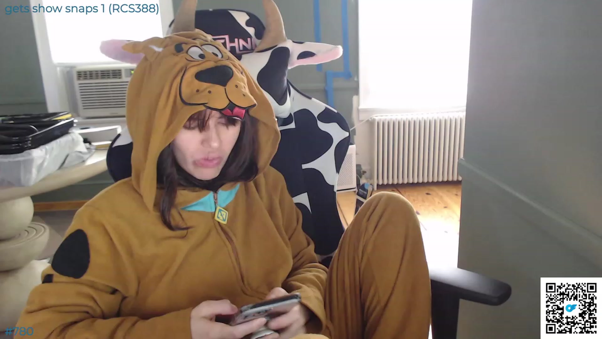 Gallery image thumbnail from Jwhiskewub_RC's myfreecams stream on, 07/23/2023, 17:38 image 6 of 20