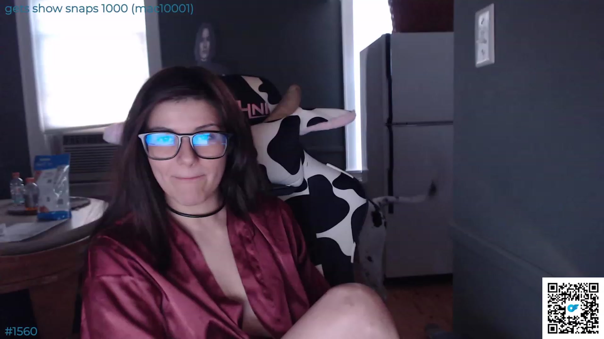 Gallery image thumbnail from Jwhiskewub_RC's myfreecams stream on, 08/05/2023, 24:00 image 6 of 20