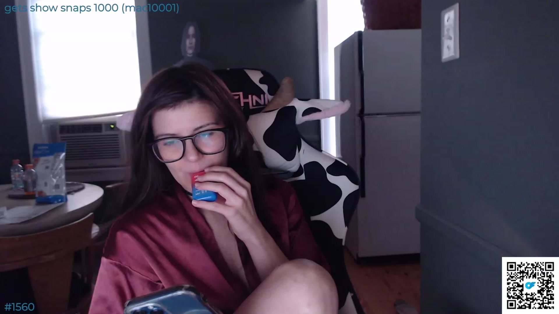 Gallery image thumbnail from Jwhiskewub_RC's myfreecams stream on, 08/05/2023, 24:00 image 4 of 20