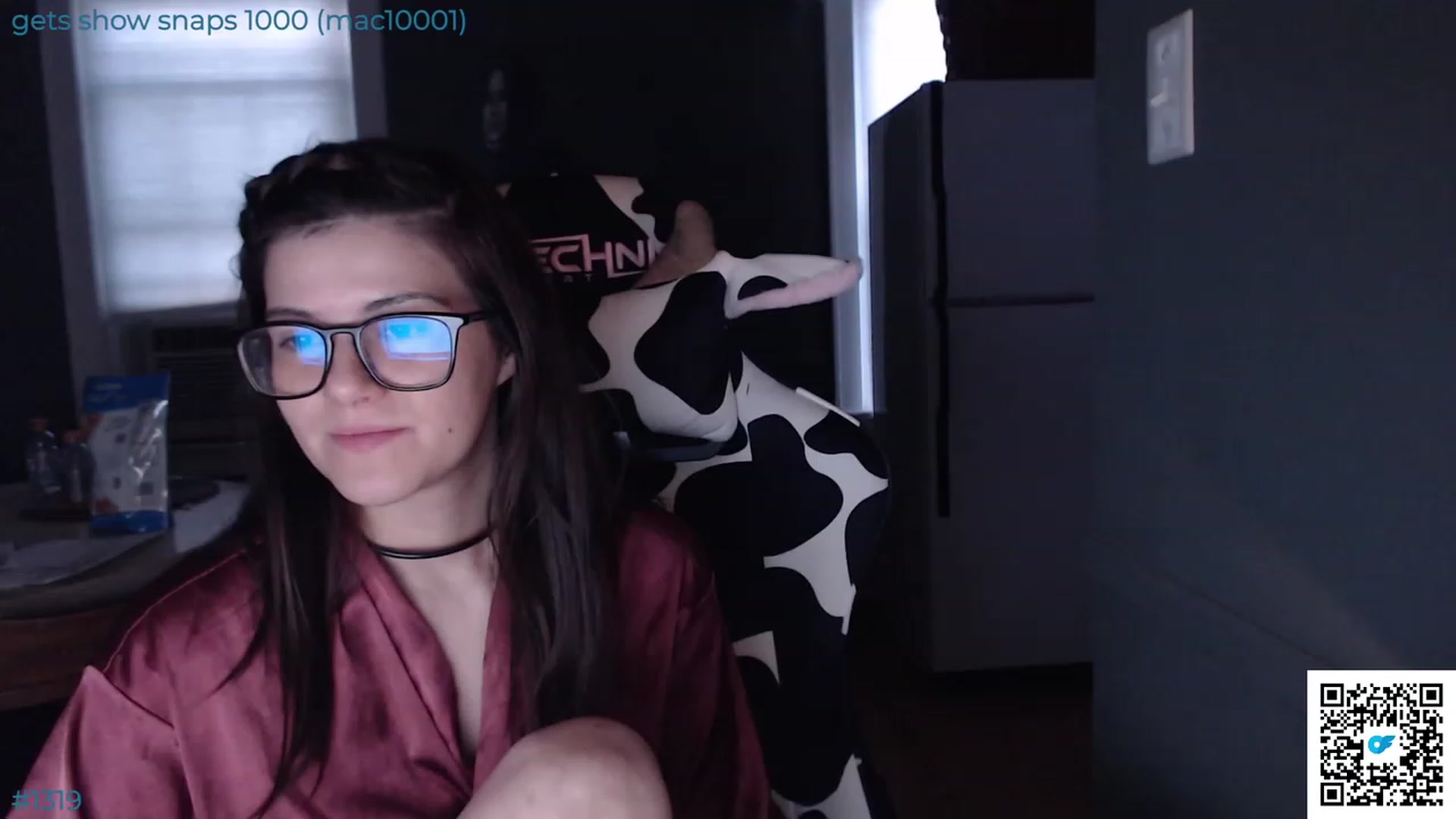 Gallery image thumbnail from Jwhiskewub_RC's myfreecams stream on, 08/05/2023, 01:38 image 2 of 20