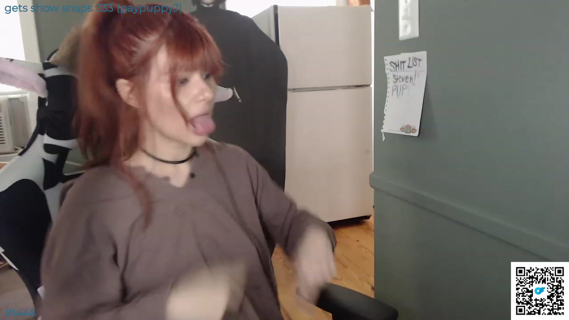 Gallery image thumbnail from Jwhiskewub_RC's myfreecams stream on, 08/19/2023, 18:18 image 14 of 20