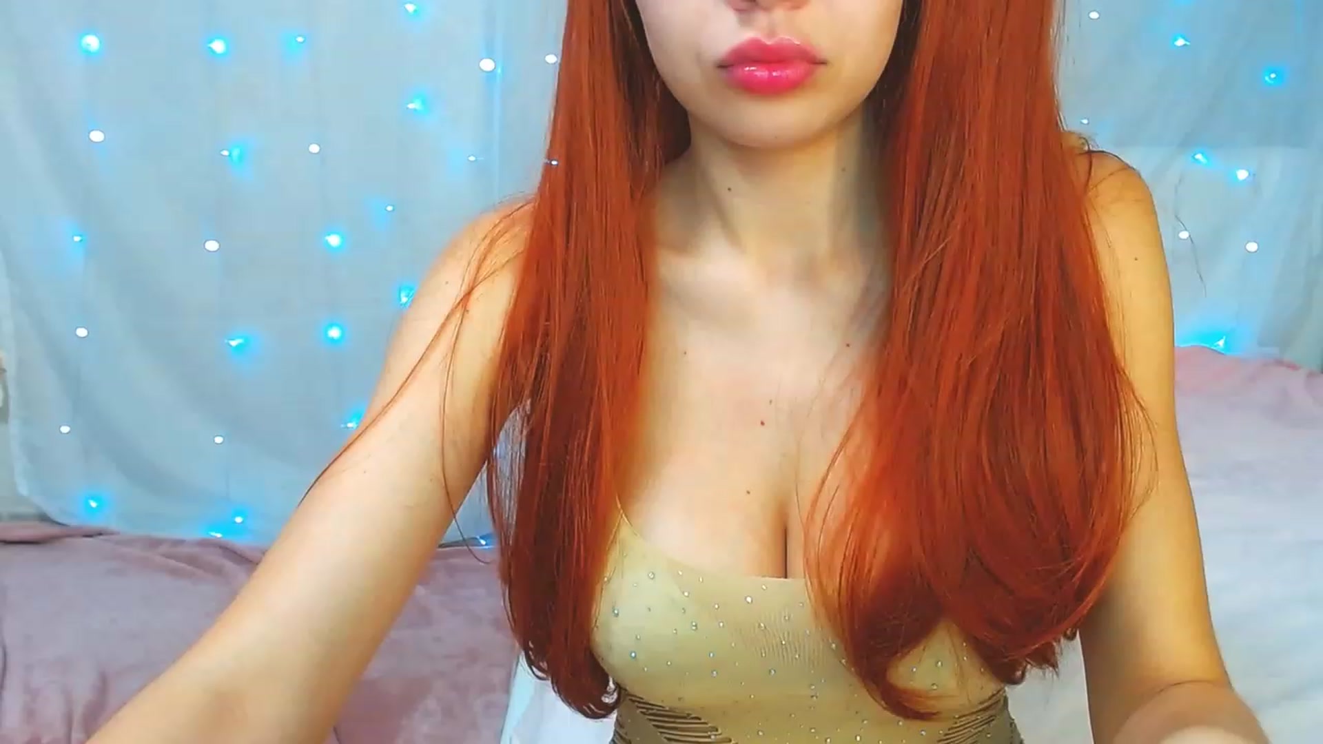 Gallery image thumbnail from JynFox's myfreecams stream on, 11/21/2022, 04:56 image 16 of 20