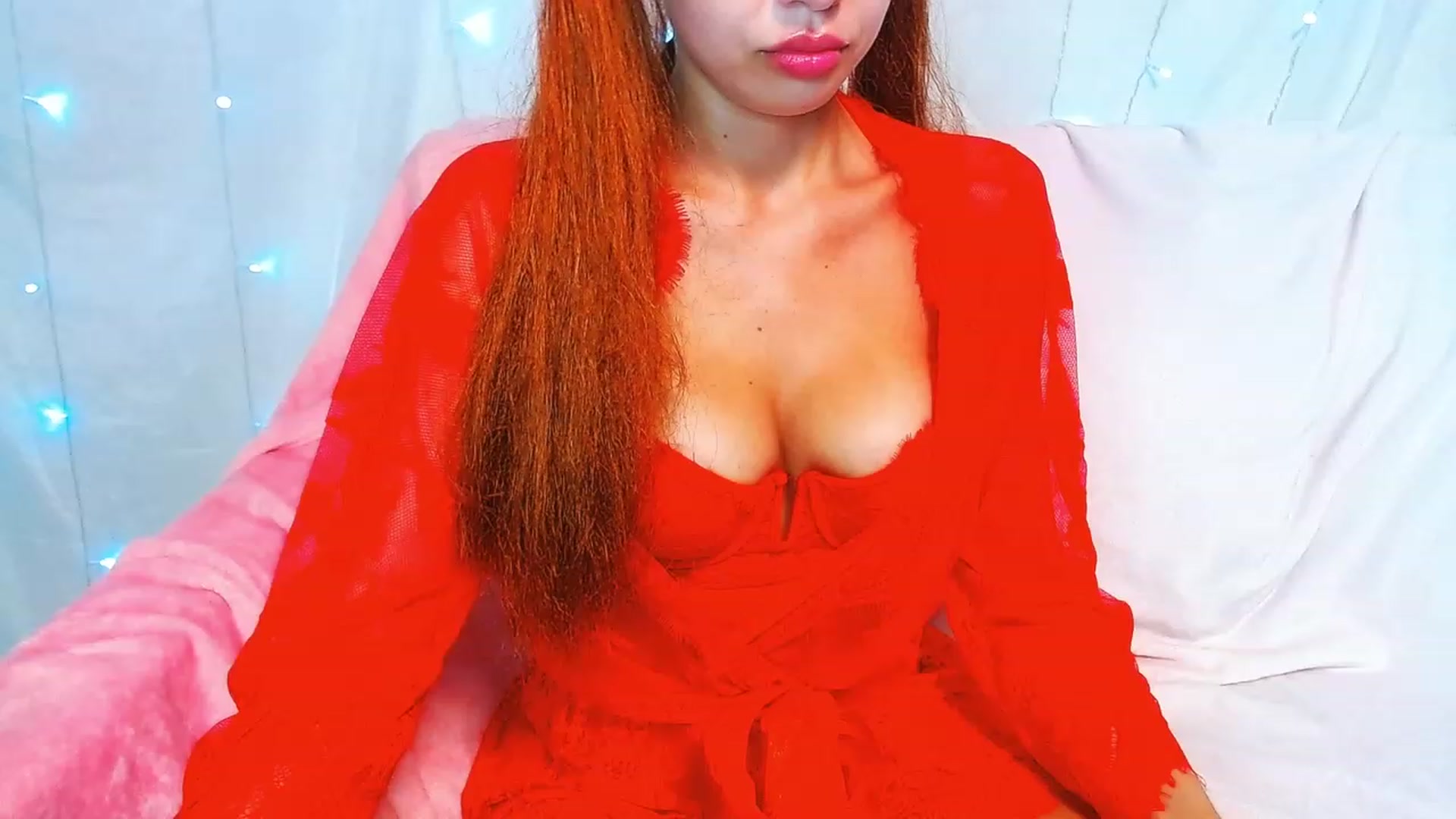 Gallery image thumbnail from JynFox's myfreecams stream on, 07/26/2023, 06:15 image 12 of 20
