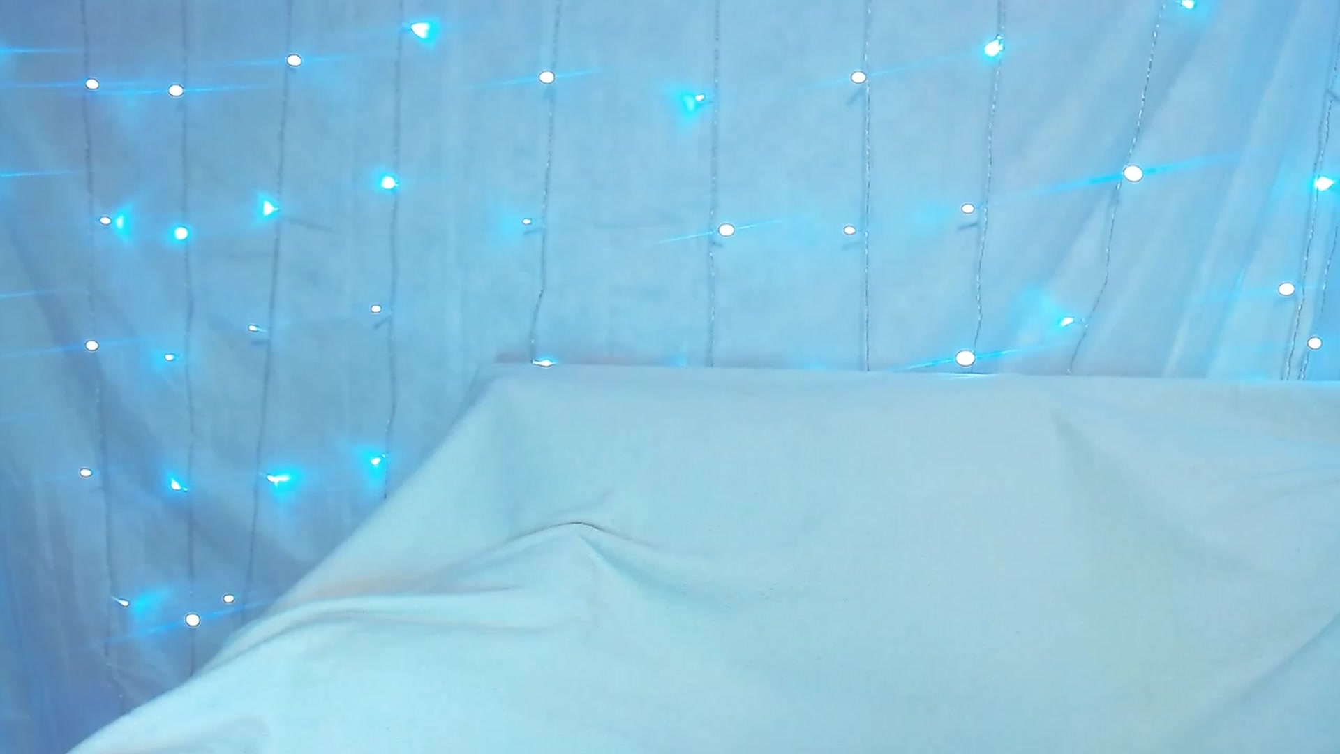 Gallery image thumbnail from JynFox's myfreecams stream on, 10/17/2023, 05:15 image 9 of 20