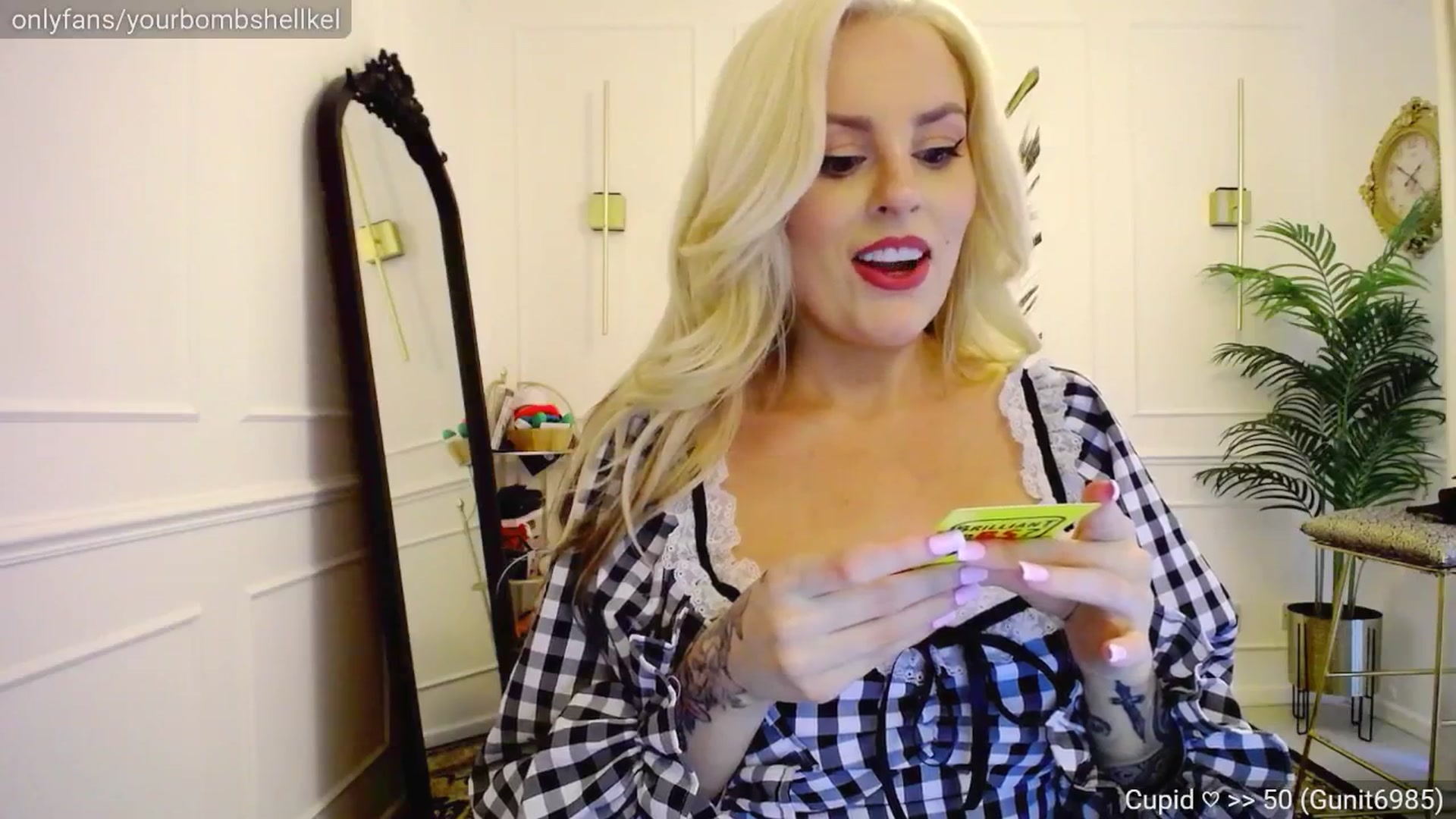 Gallery image thumbnail from K3lly's myfreecams stream on, 07/28/2025, 19:37 image 19 of 20