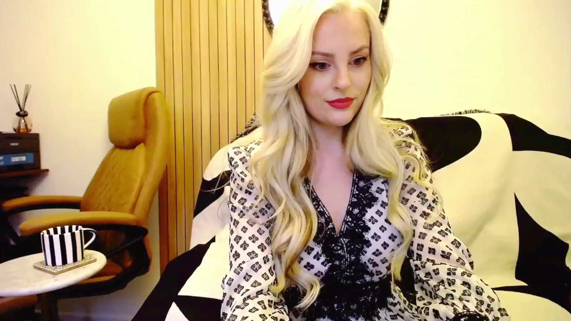 Gallery image thumbnail from K3lly's myfreecams stream on, 07/29/2025, 19:30 image 8 of 20