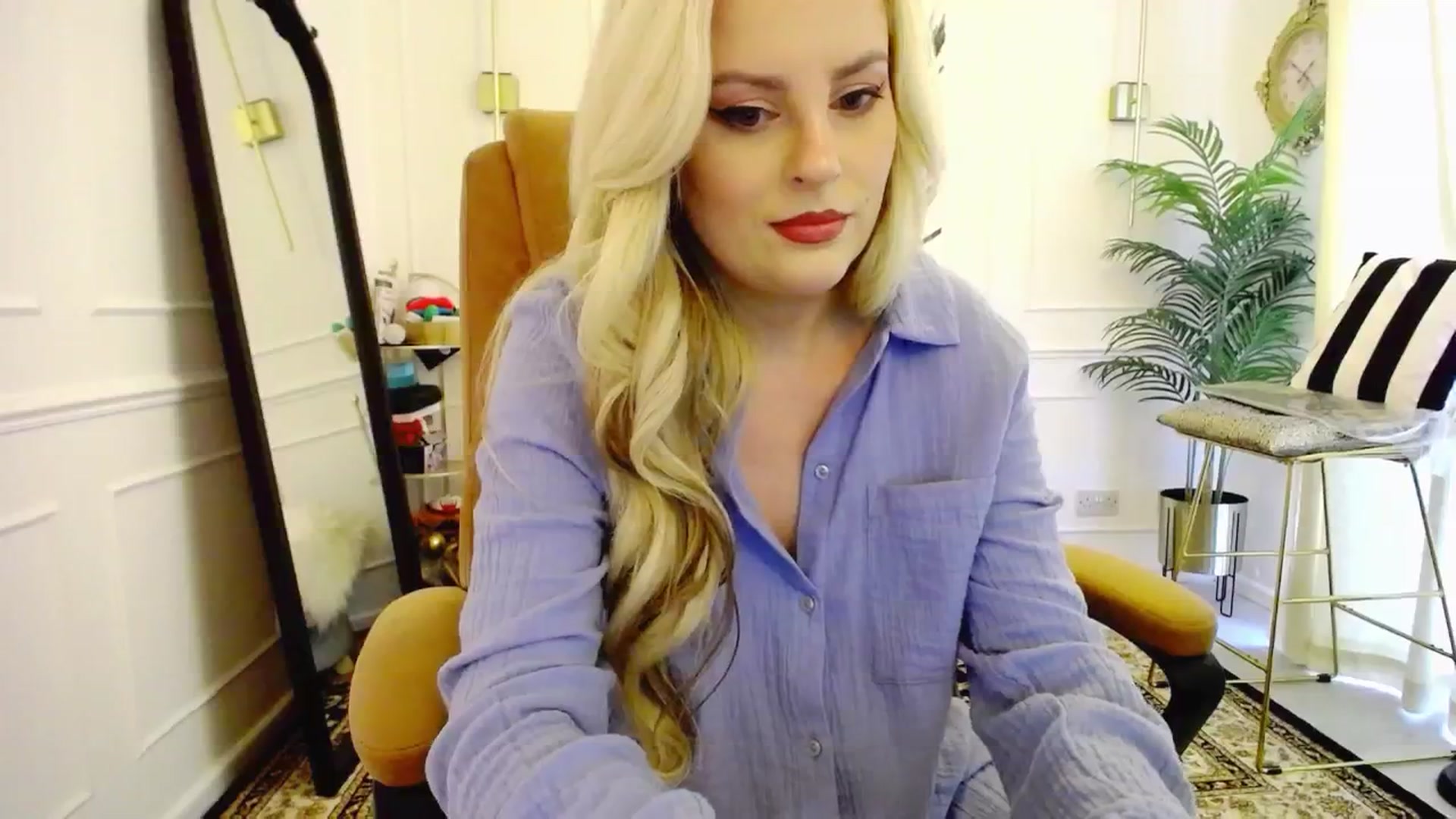 Gallery image thumbnail from K3lly's myfreecams stream on, 08/01/2025, 18:19 image 20 of 20