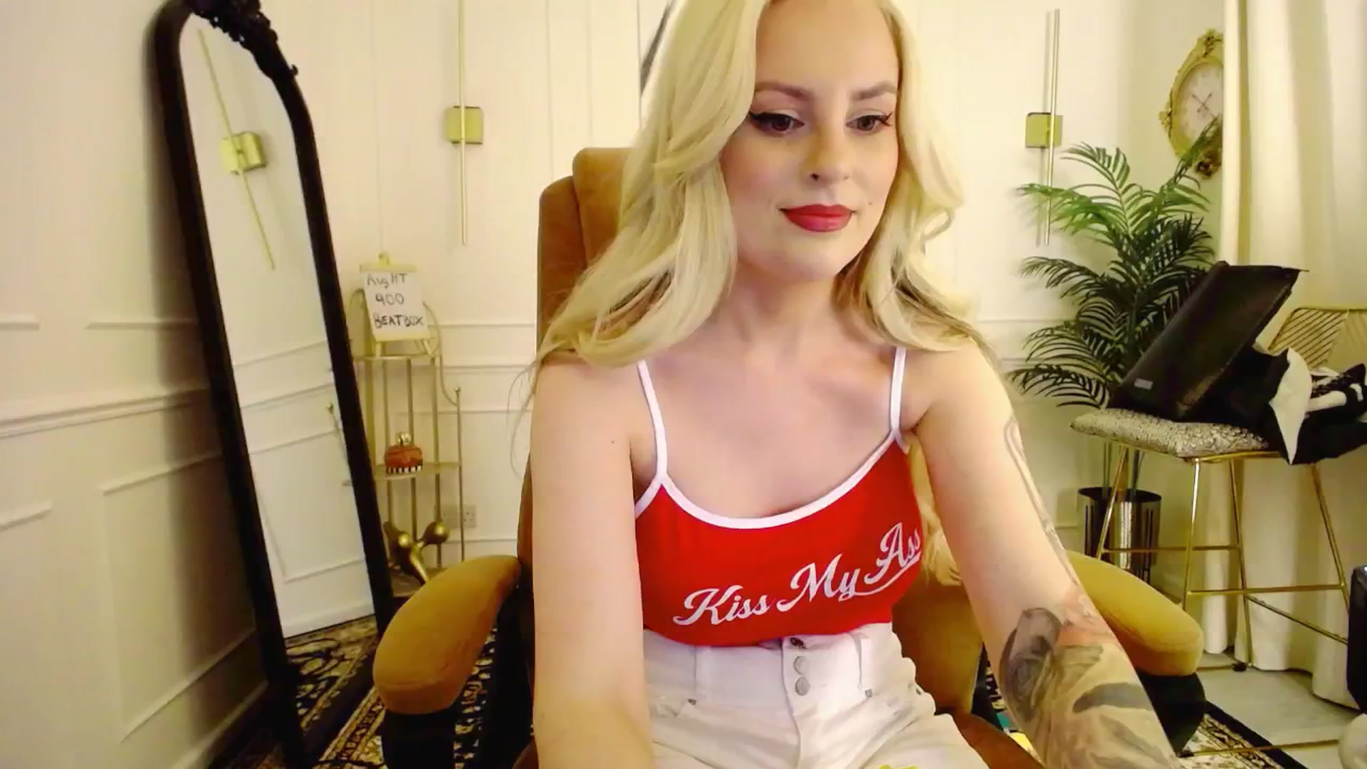 Gallery image thumbnail from K3lly's myfreecams stream on, 08/07/2025, 02:58 image 5 of 20