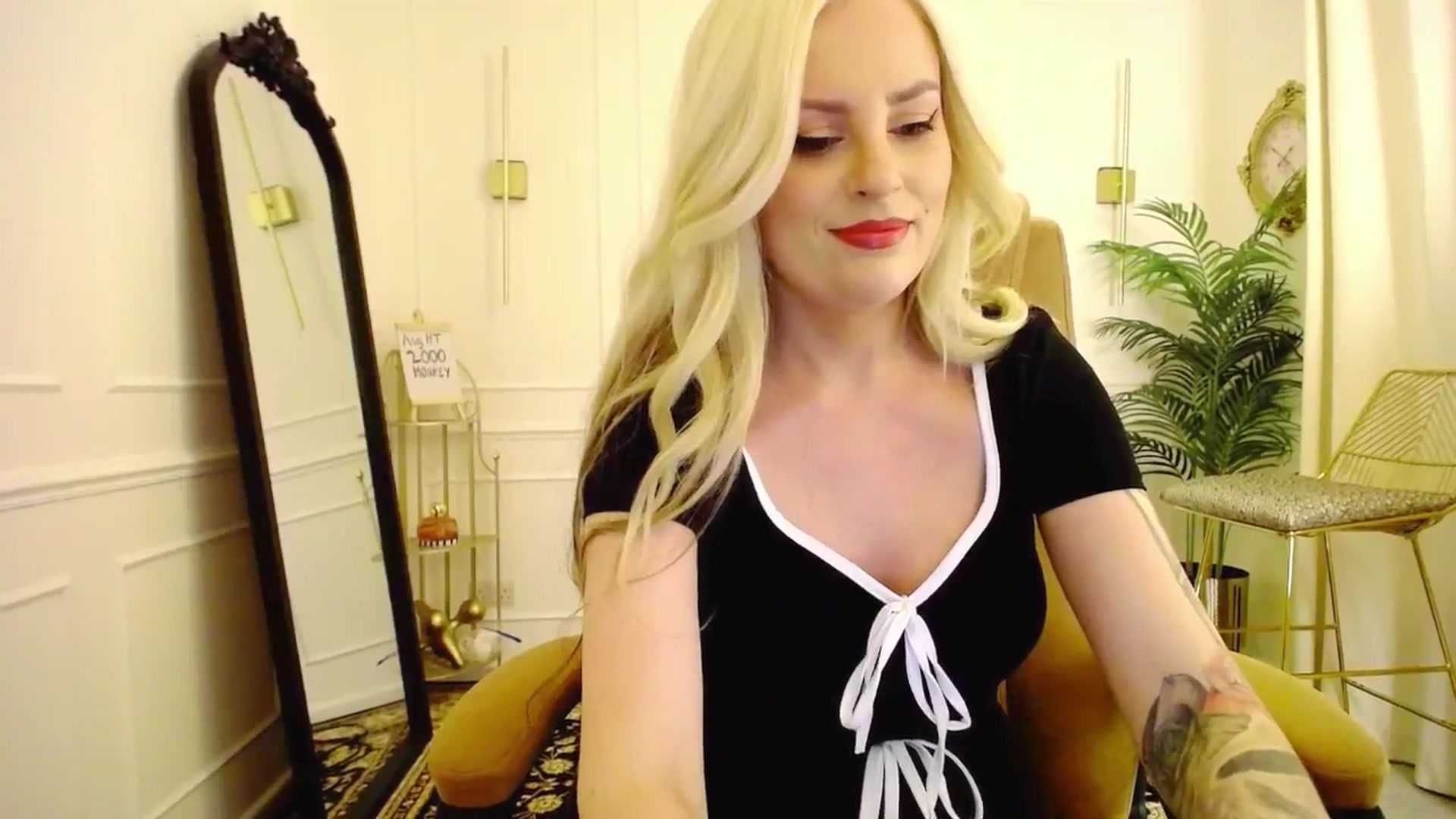 Gallery image thumbnail from K3lly's myfreecams stream on, 08/07/2025, 22:39 image 19 of 20