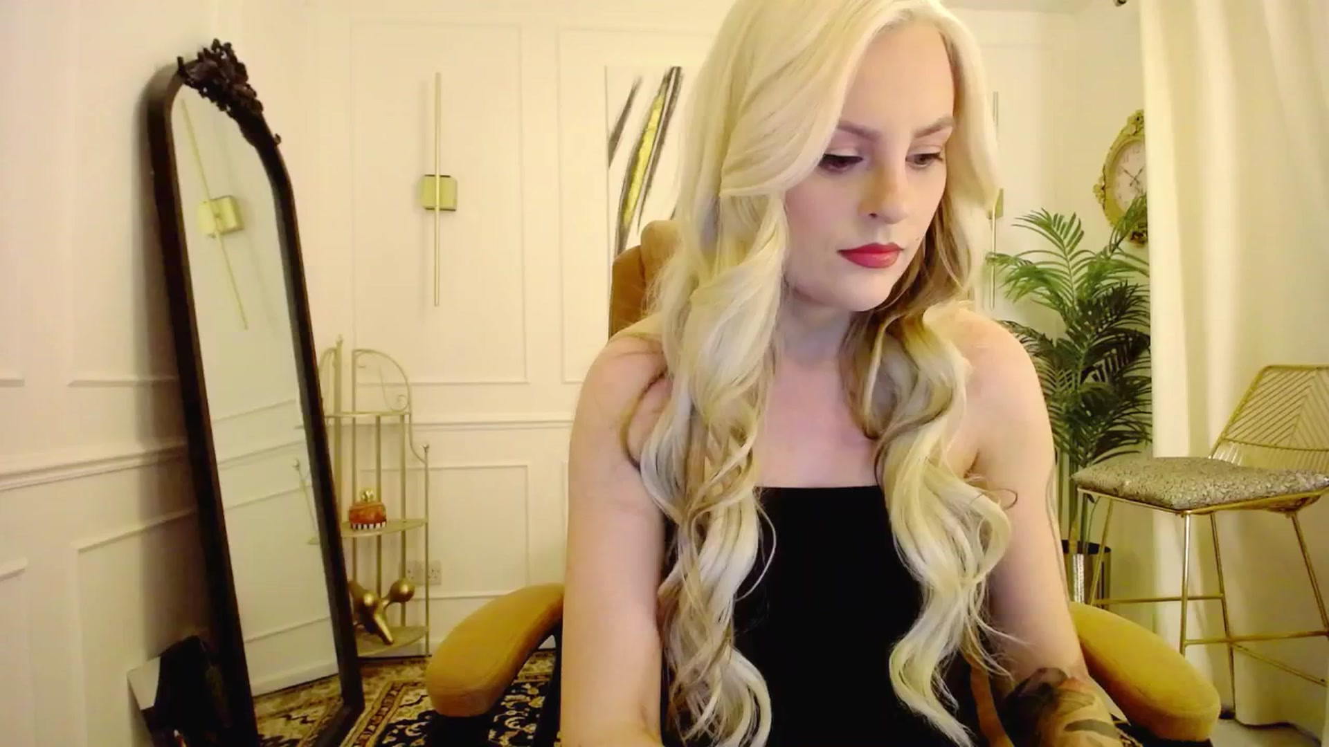 Gallery image thumbnail from K3lly's myfreecams stream on, 08/21/2025, 19:53 image 9 of 20