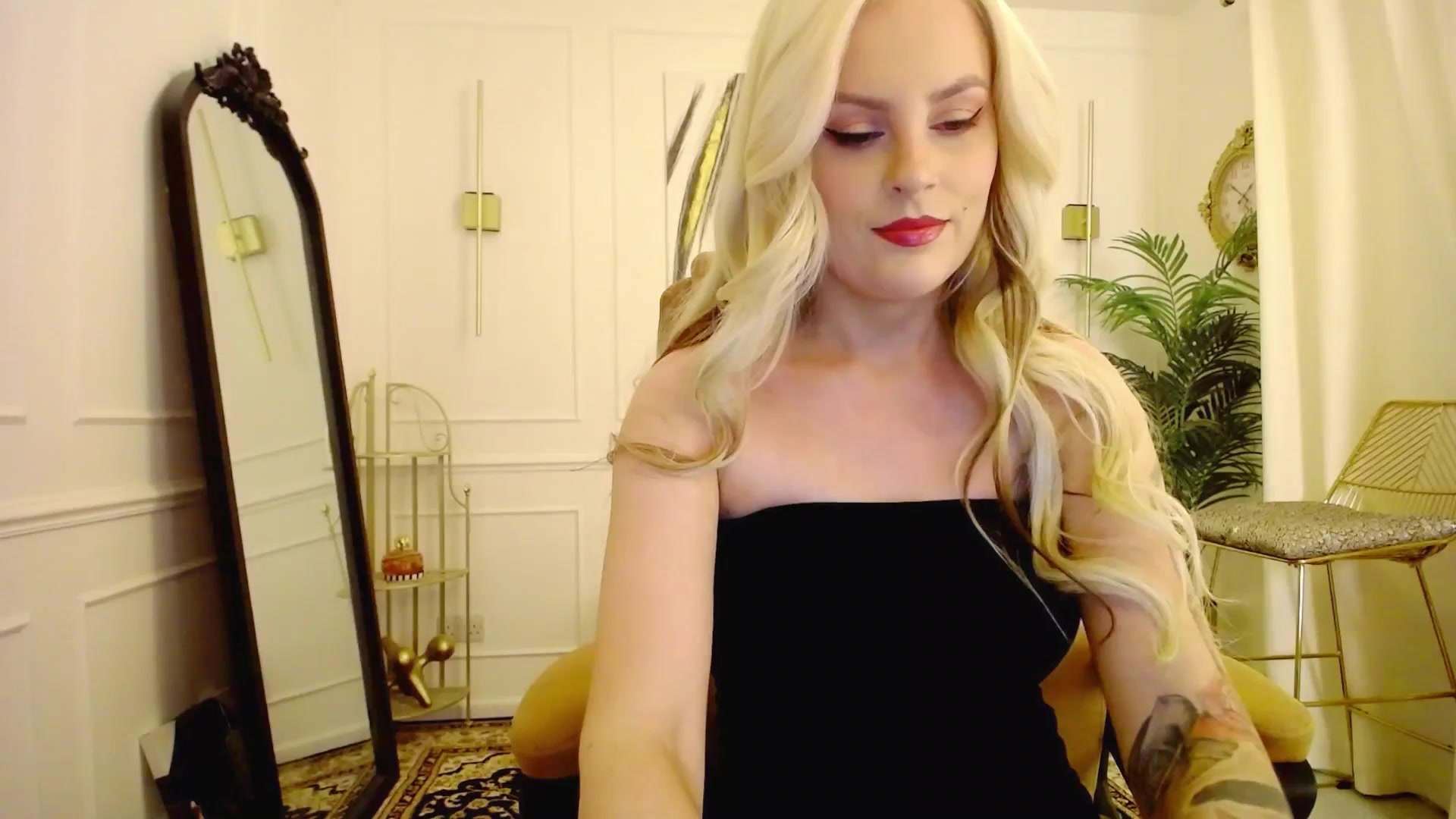 Gallery image thumbnail from K3lly's myfreecams stream on, 08/21/2025, 19:53 image 20 of 20