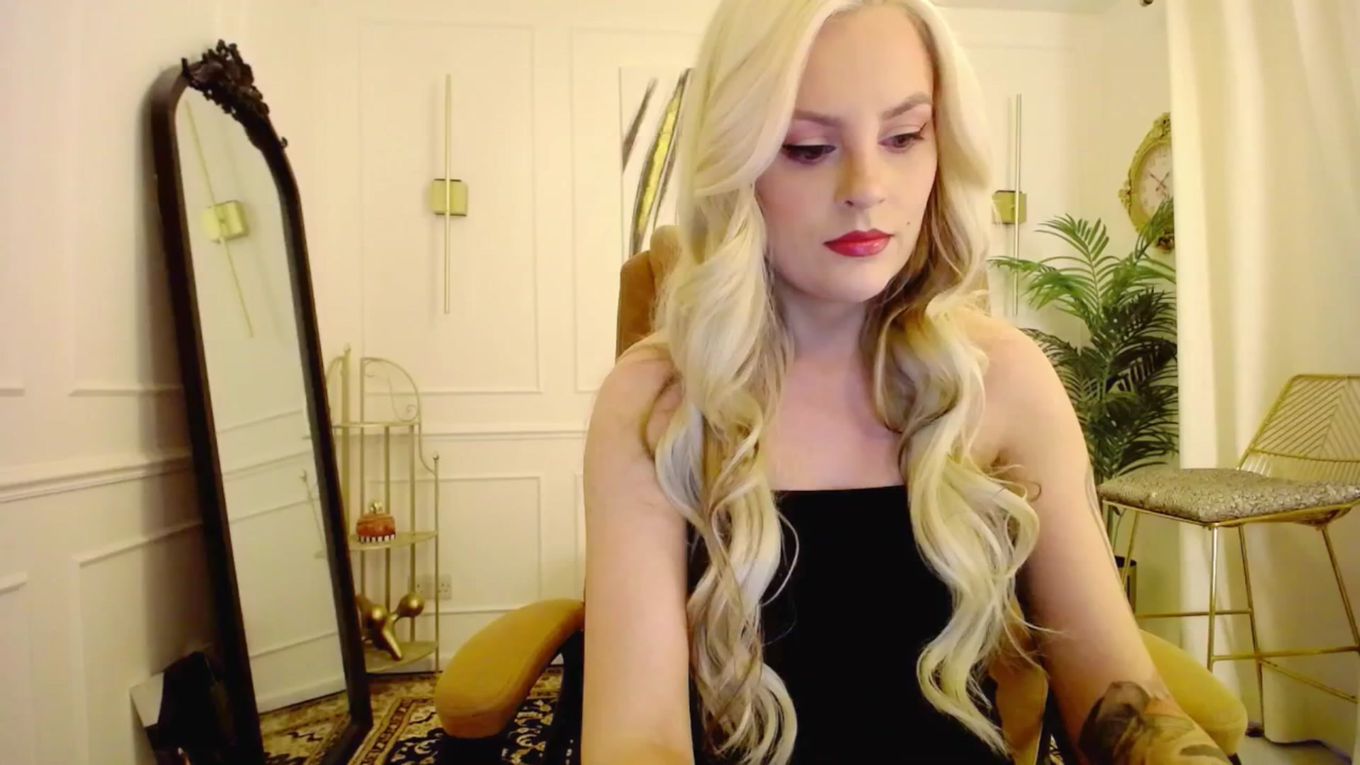 Gallery image thumbnail from K3lly's myfreecams stream on, 08/21/2025, 19:53 image 8 of 20