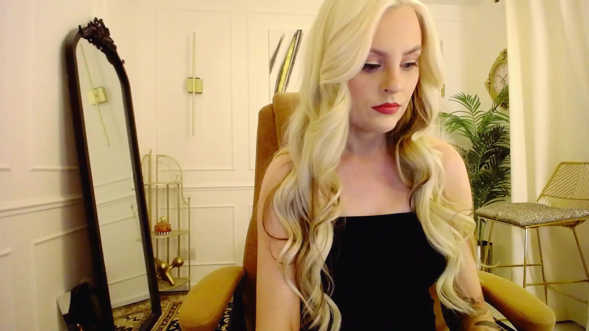 Gallery image thumbnail from K3lly's myfreecams stream on, 08/21/2025, 19:53 image 11 of 20