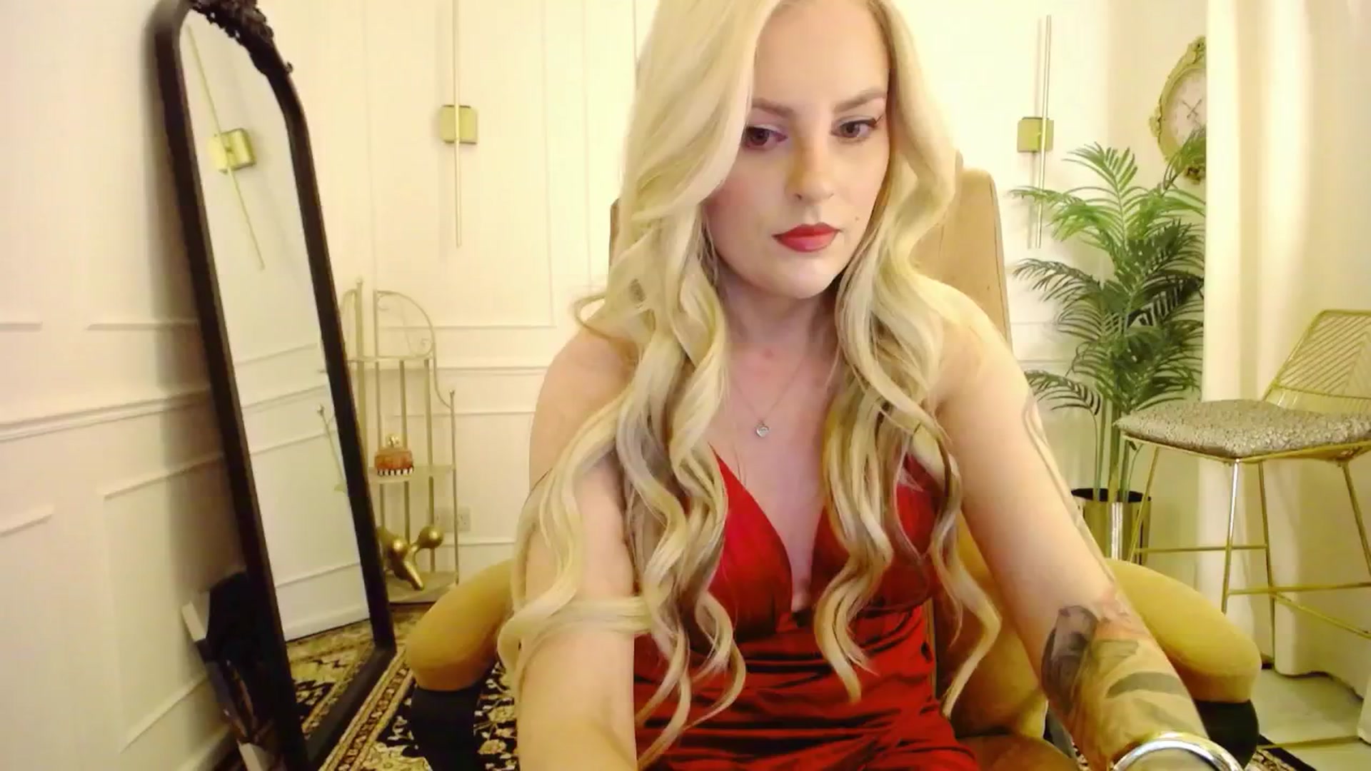 Gallery image thumbnail from K3lly's myfreecams stream on, 08/23/2025, 23:58 image 2 of 20