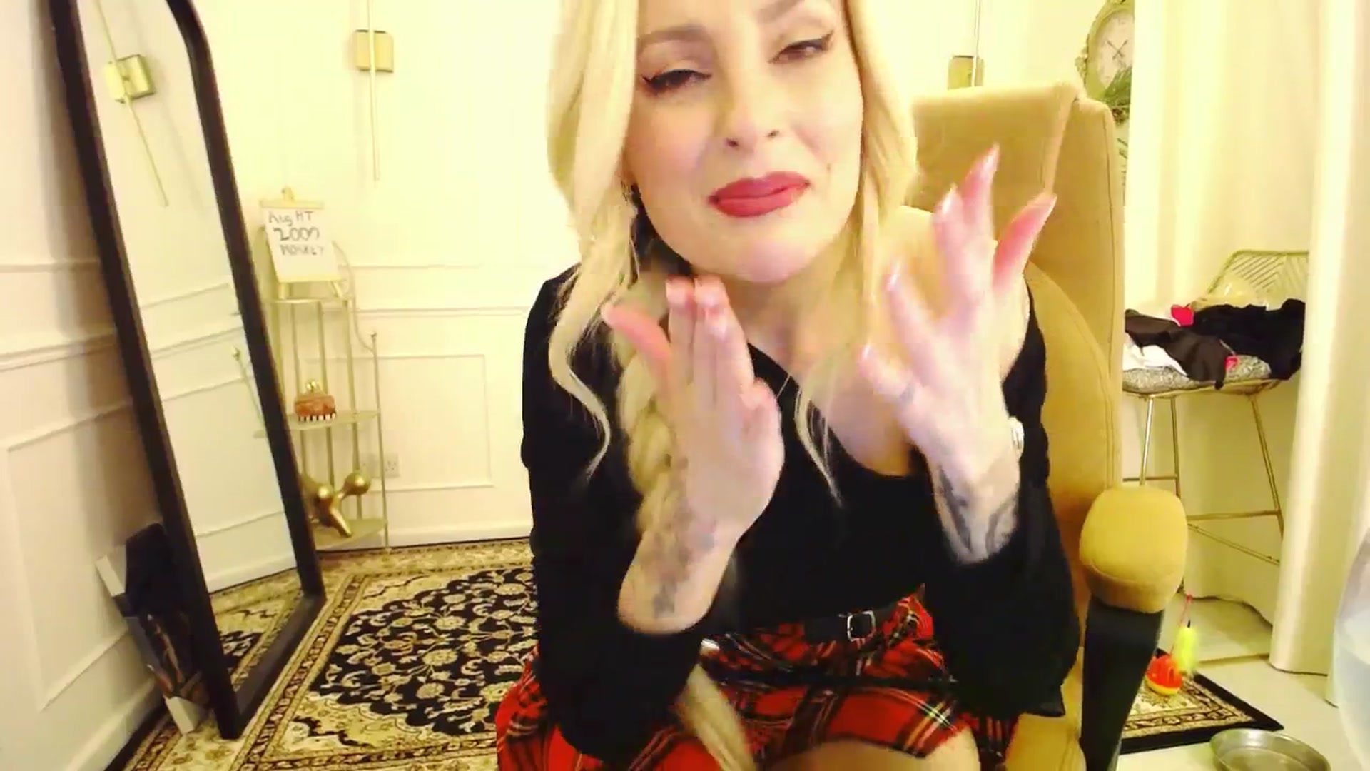 Gallery image thumbnail from K3lly's myfreecams stream on, 08/30/2025, 04:05 image 19 of 20