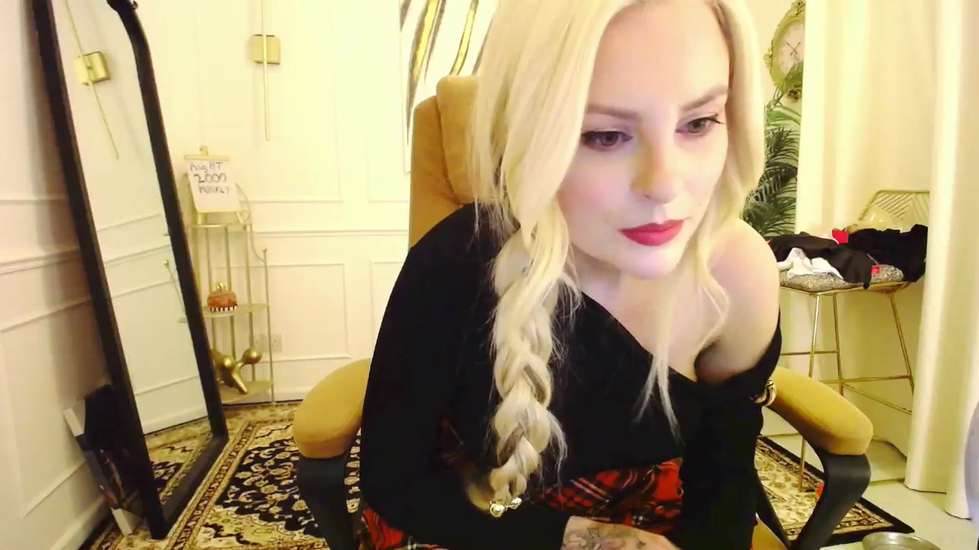 Gallery image thumbnail from K3lly's myfreecams stream on, 08/30/2025, 04:05 image 12 of 20