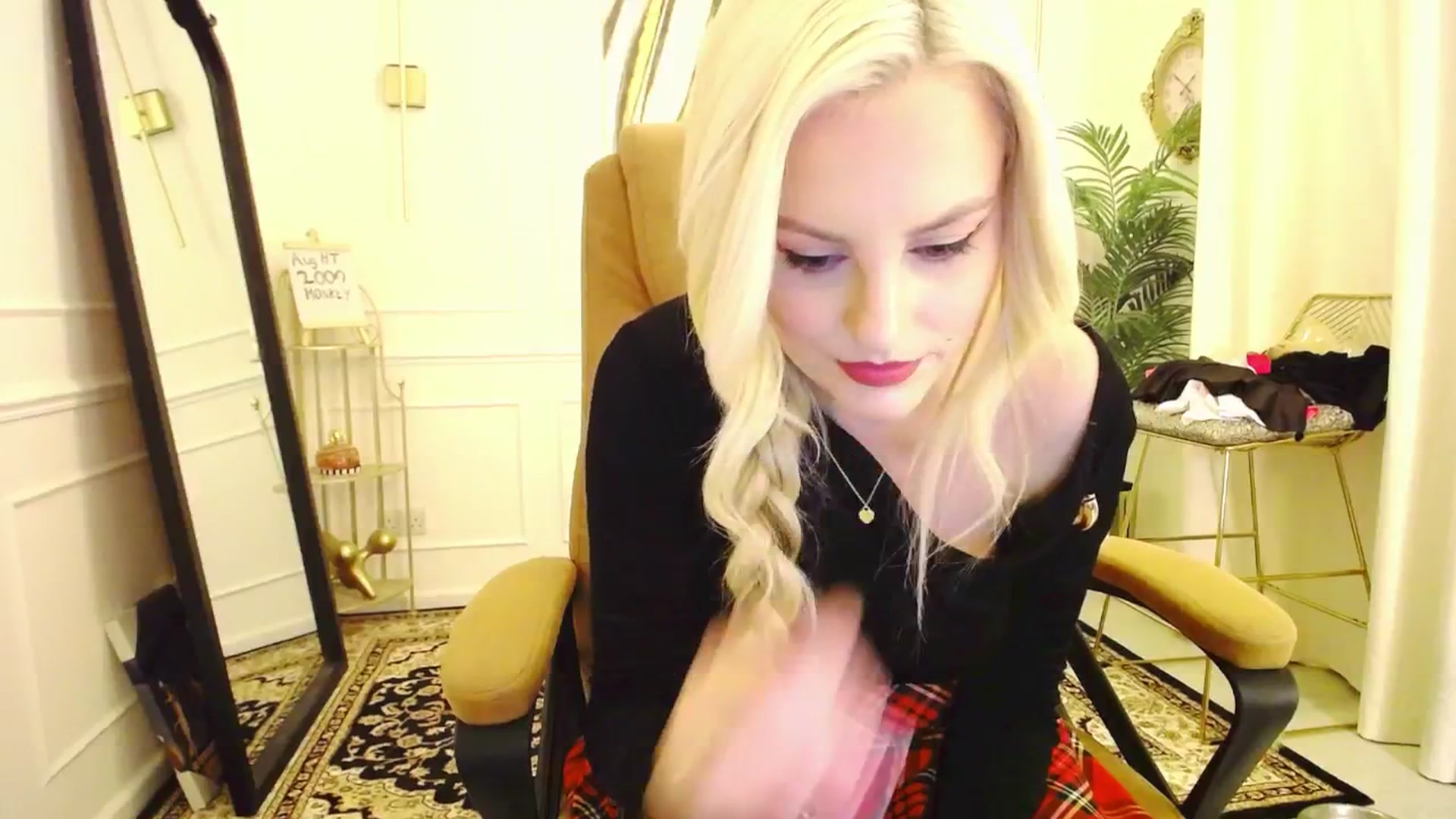 Gallery image thumbnail from K3lly's myfreecams stream on, 08/30/2025, 05:05 image 3 of 20