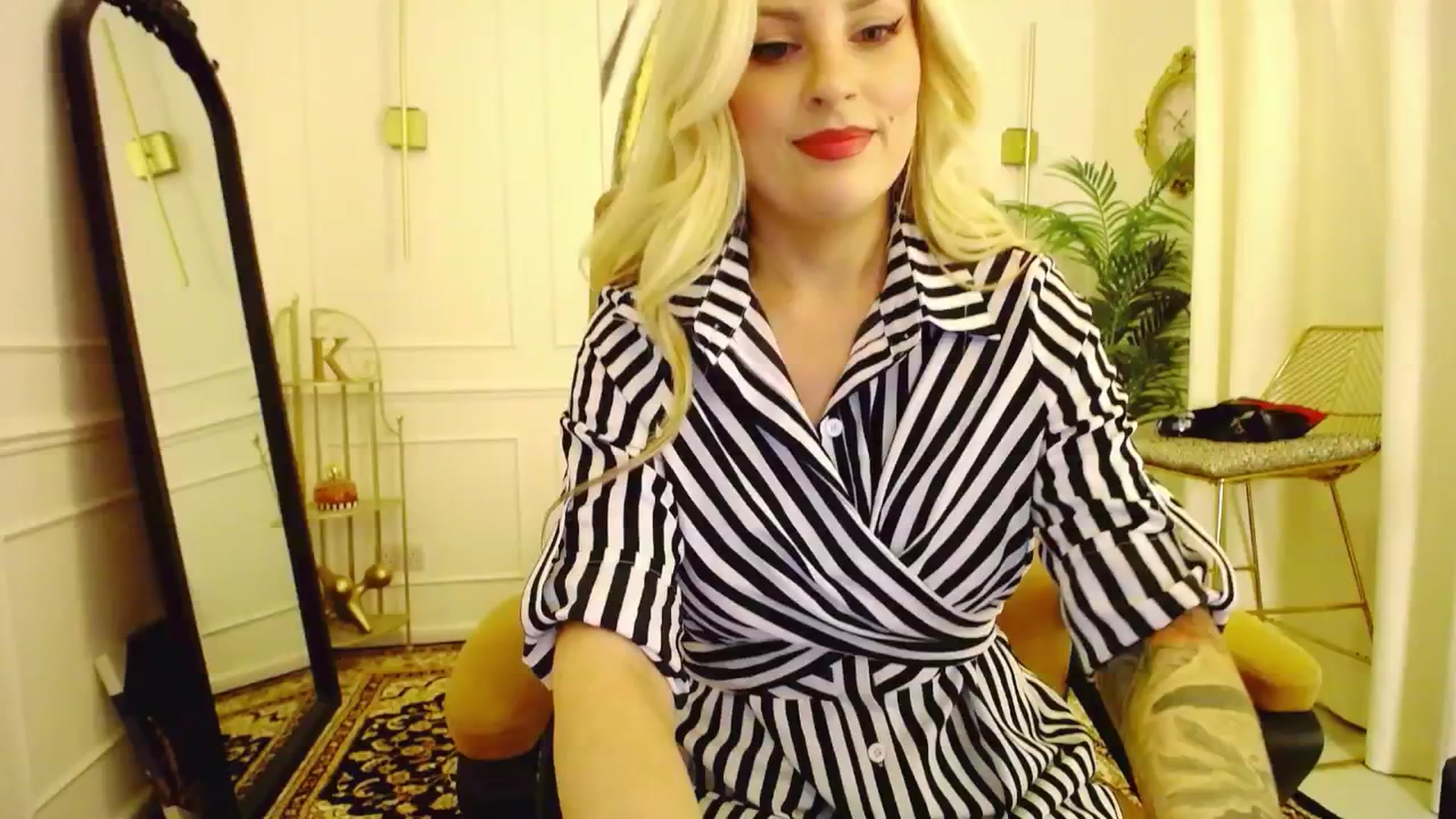 Gallery image thumbnail from K3lly's myfreecams stream on, 09/02/2025, 23:29 image 7 of 20
