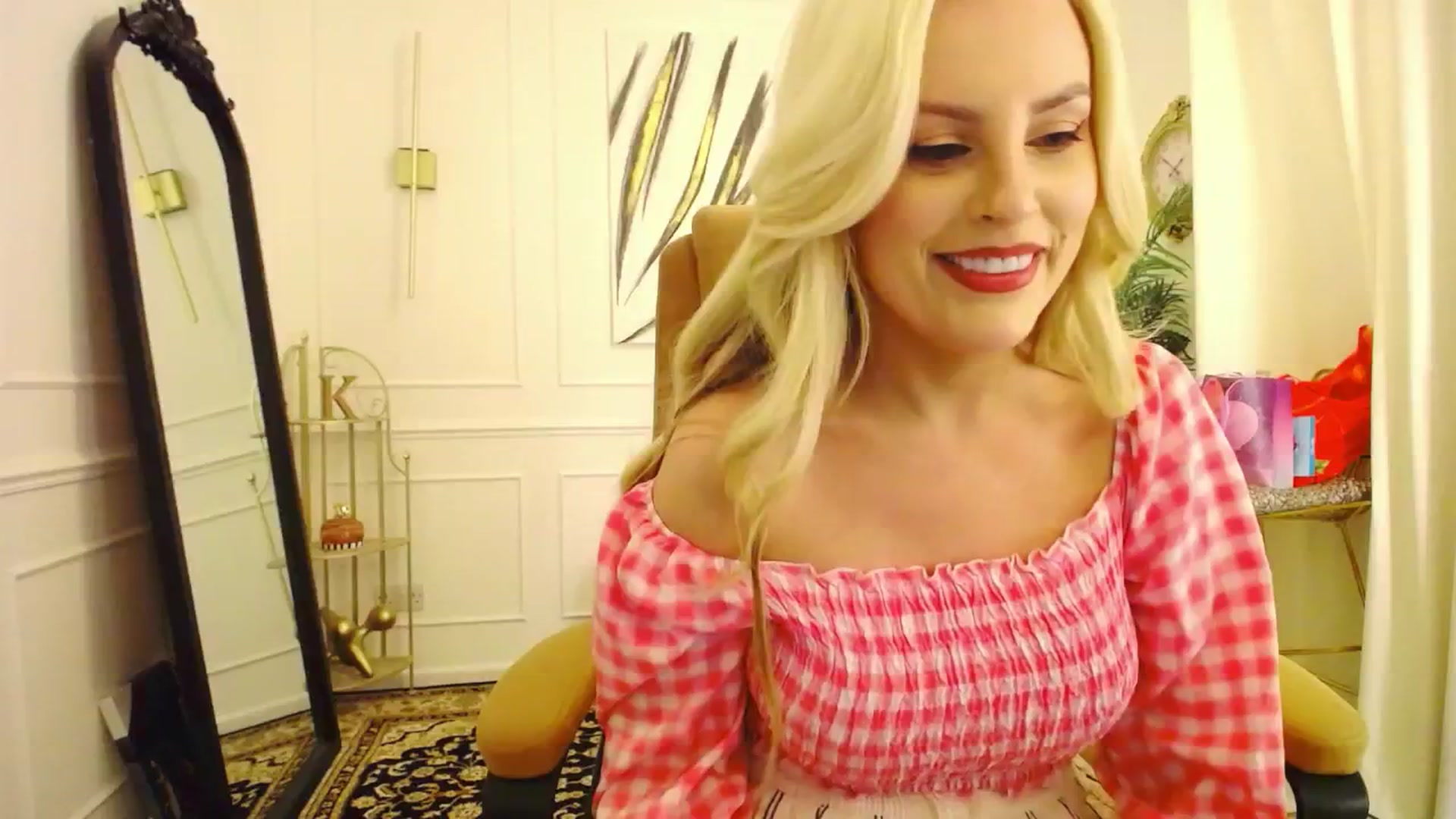 Gallery image thumbnail from K3lly's myfreecams stream on, 09/24/2025, 23:33 image 17 of 20
