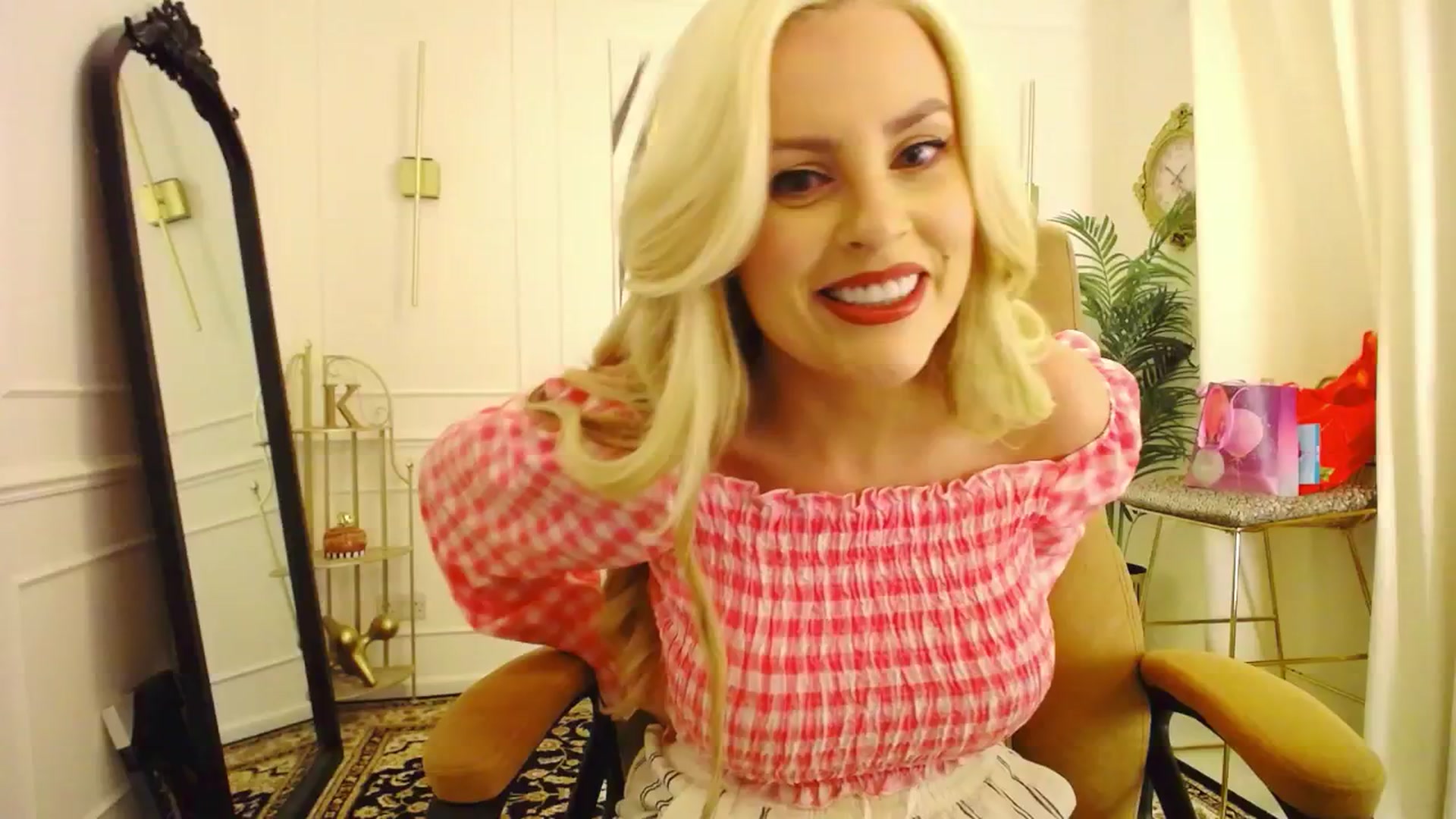 Gallery image thumbnail from K3lly's myfreecams stream on, 09/24/2025, 23:33 image 6 of 20