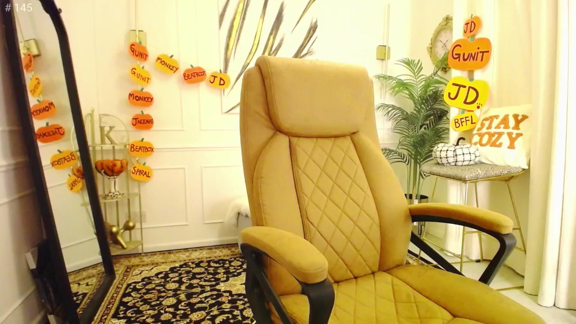 Gallery image thumbnail from K3lly's myfreecams stream on, 10/03/2025, 02:39 image 8 of 20