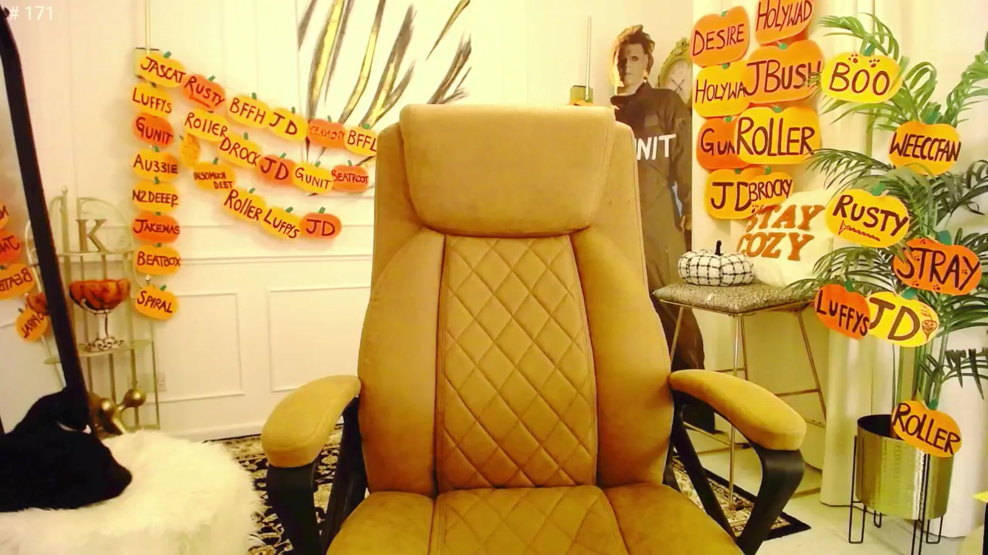 Gallery image thumbnail from K3lly's myfreecams stream on, 10/16/2025, 24:05 image 18 of 20