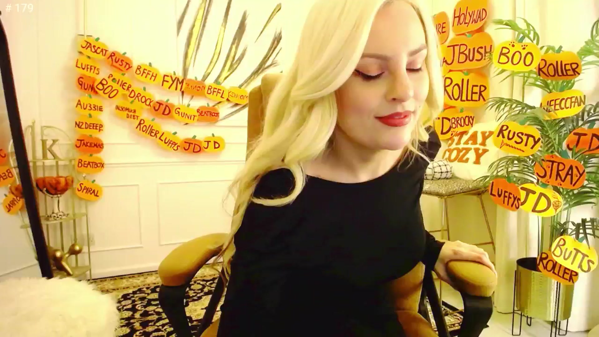 Gallery image thumbnail from K3lly's myfreecams stream on, 10/18/2025, 02:46 image 6 of 20