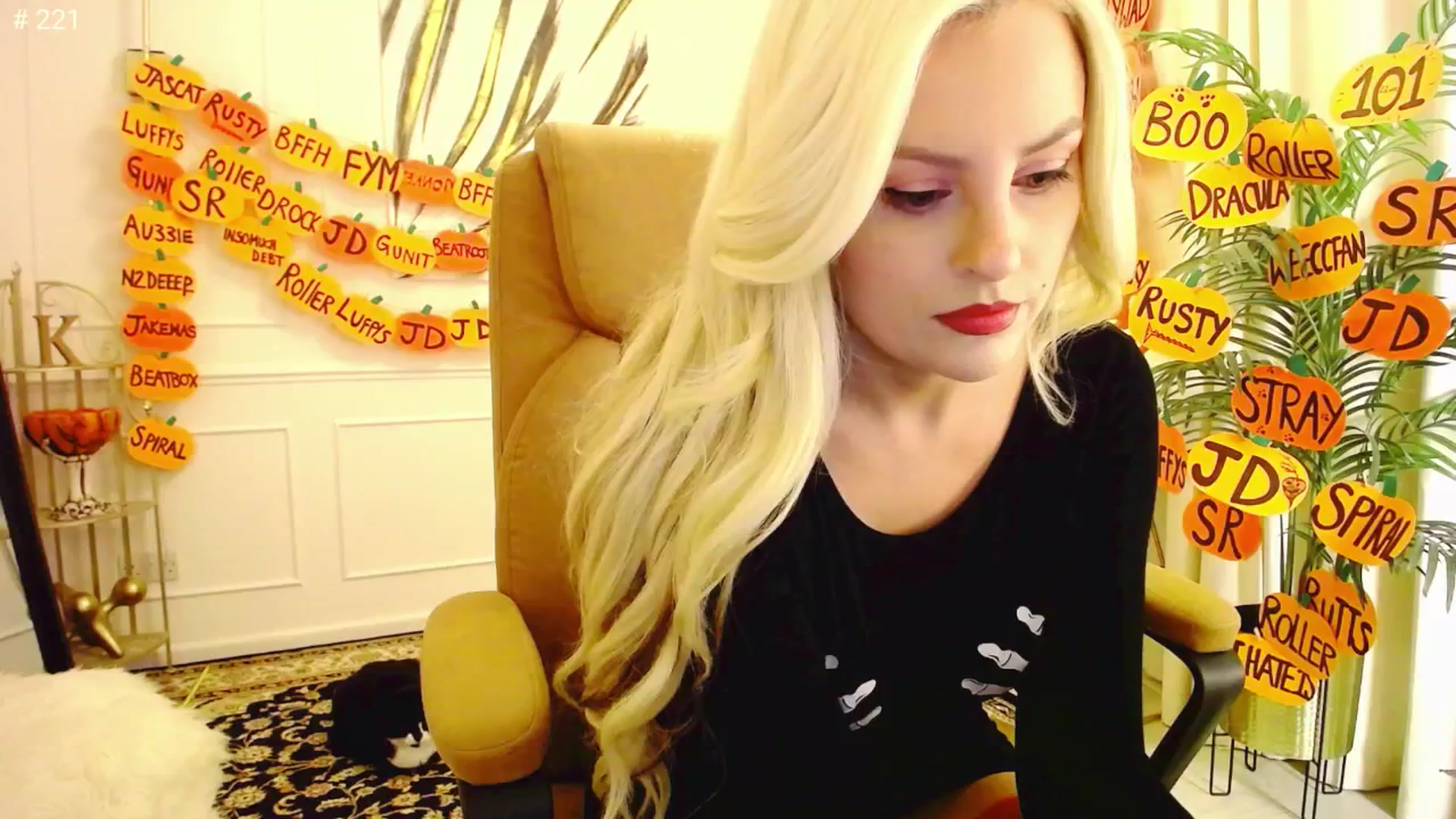 Gallery image thumbnail from K3lly's myfreecams stream on, 10/24/2025, 23:16 image 7 of 20