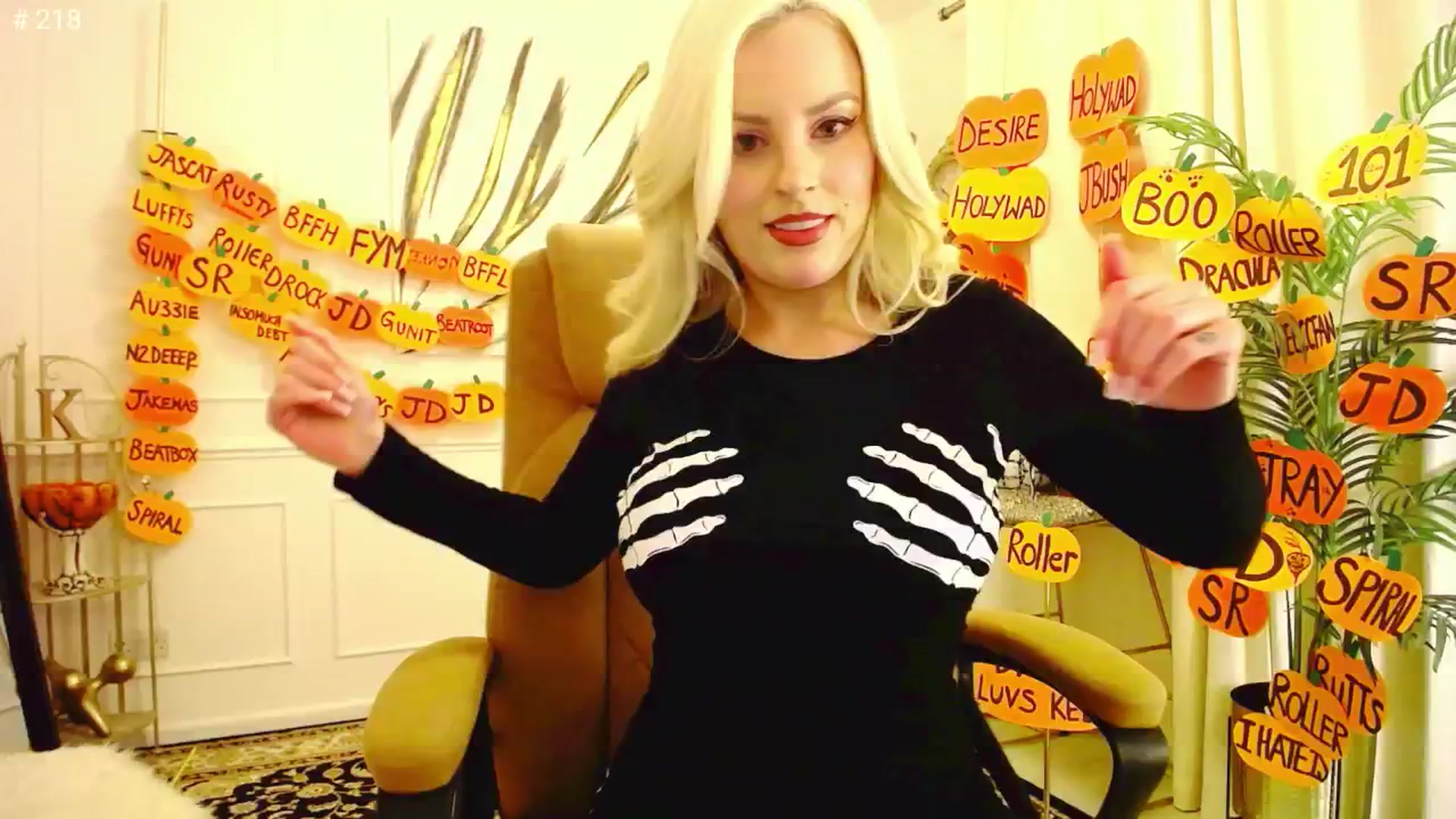 Gallery image thumbnail from K3lly's myfreecams stream on, 10/25/2025, 02:25 image 18 of 20