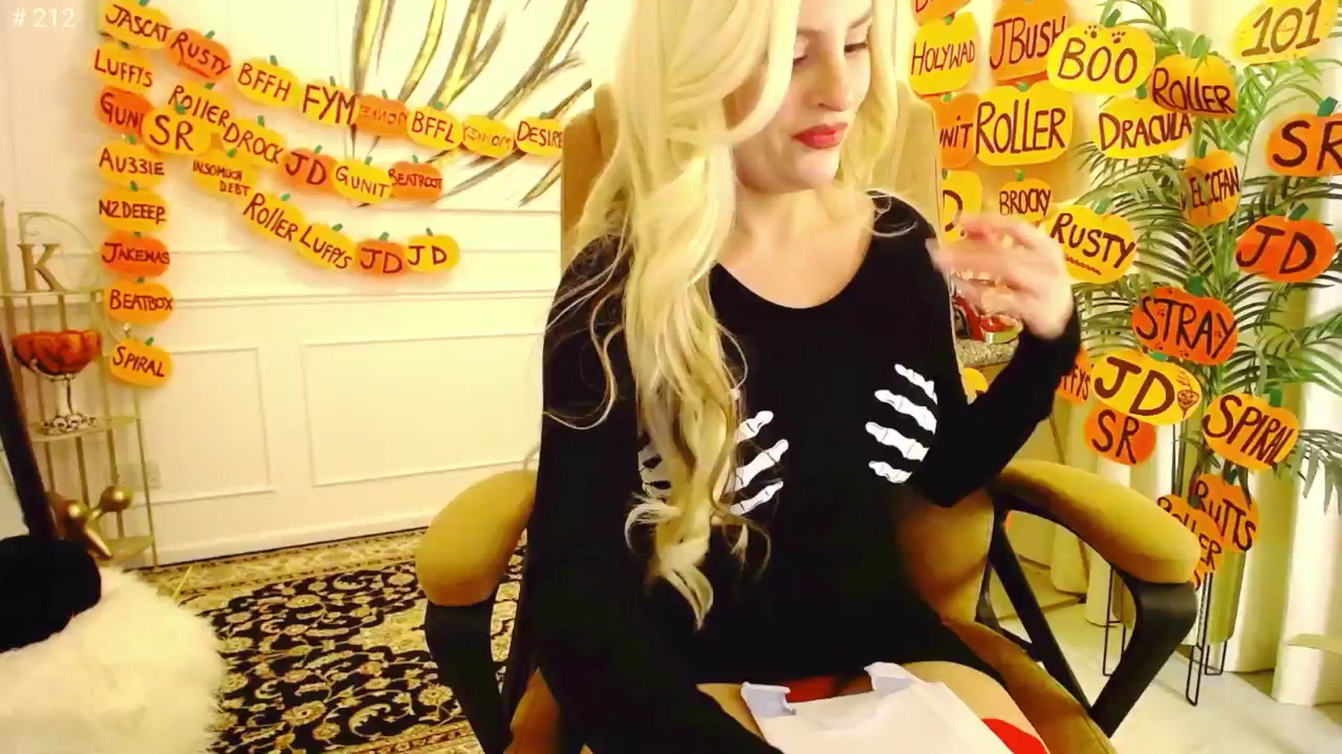 Gallery image thumbnail from K3lly's myfreecams stream on, 10/25/2025, 03:36 image 16 of 20