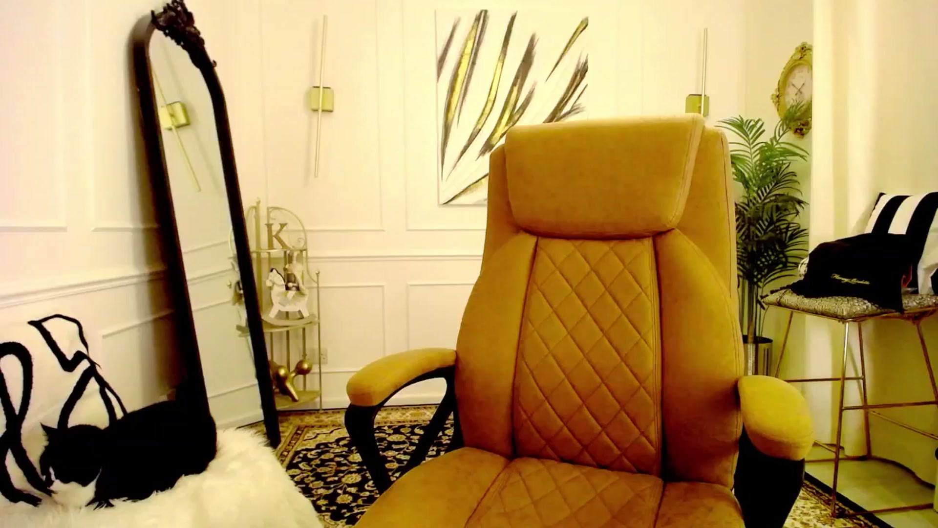 Gallery image thumbnail from K3lly's myfreecams stream on, 11/15/2025, 24:36 image 5 of 20