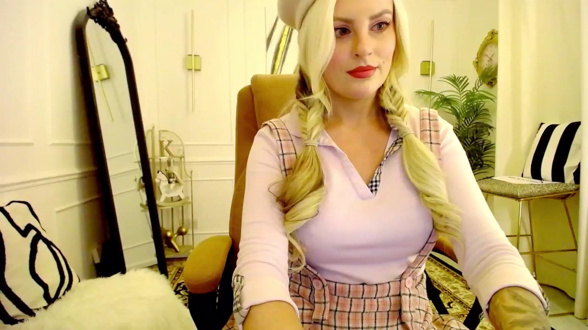 Gallery image thumbnail from K3lly's myfreecams stream on, 11/23/2025, 03:58 image 13 of 20