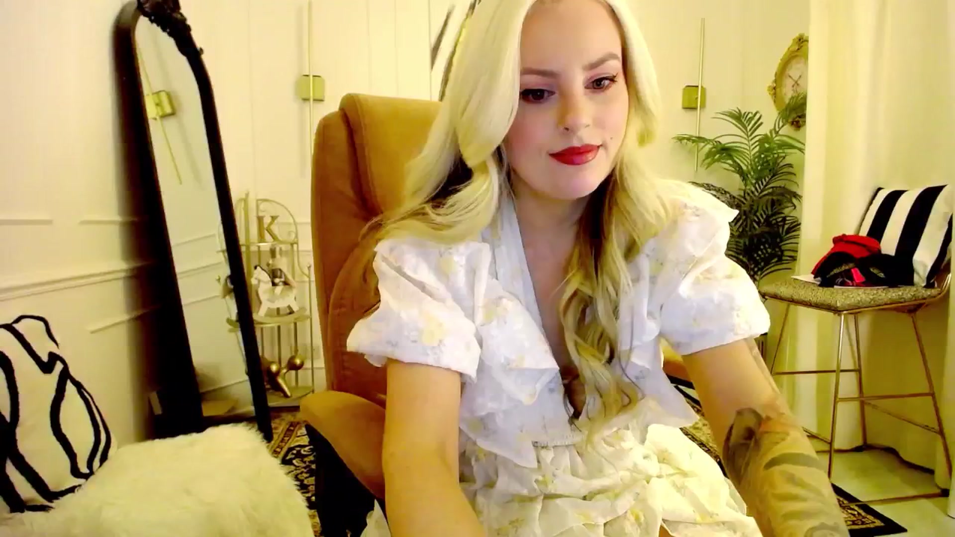 Gallery image thumbnail from K3lly's myfreecams stream on, 11/26/2025, 22:13 image 18 of 20