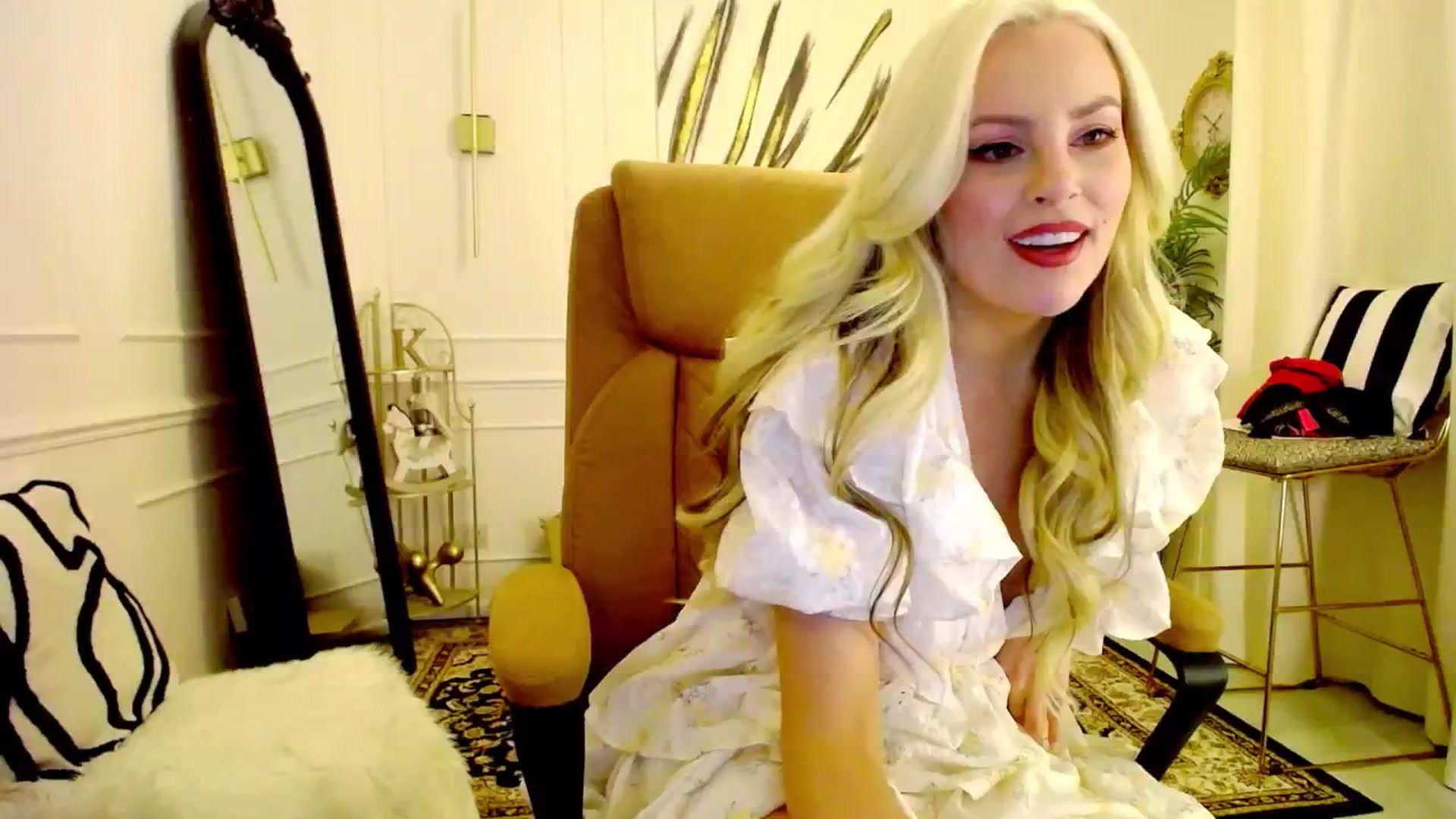 Gallery image thumbnail from K3lly's myfreecams stream on, 11/26/2025, 22:13 image 9 of 20