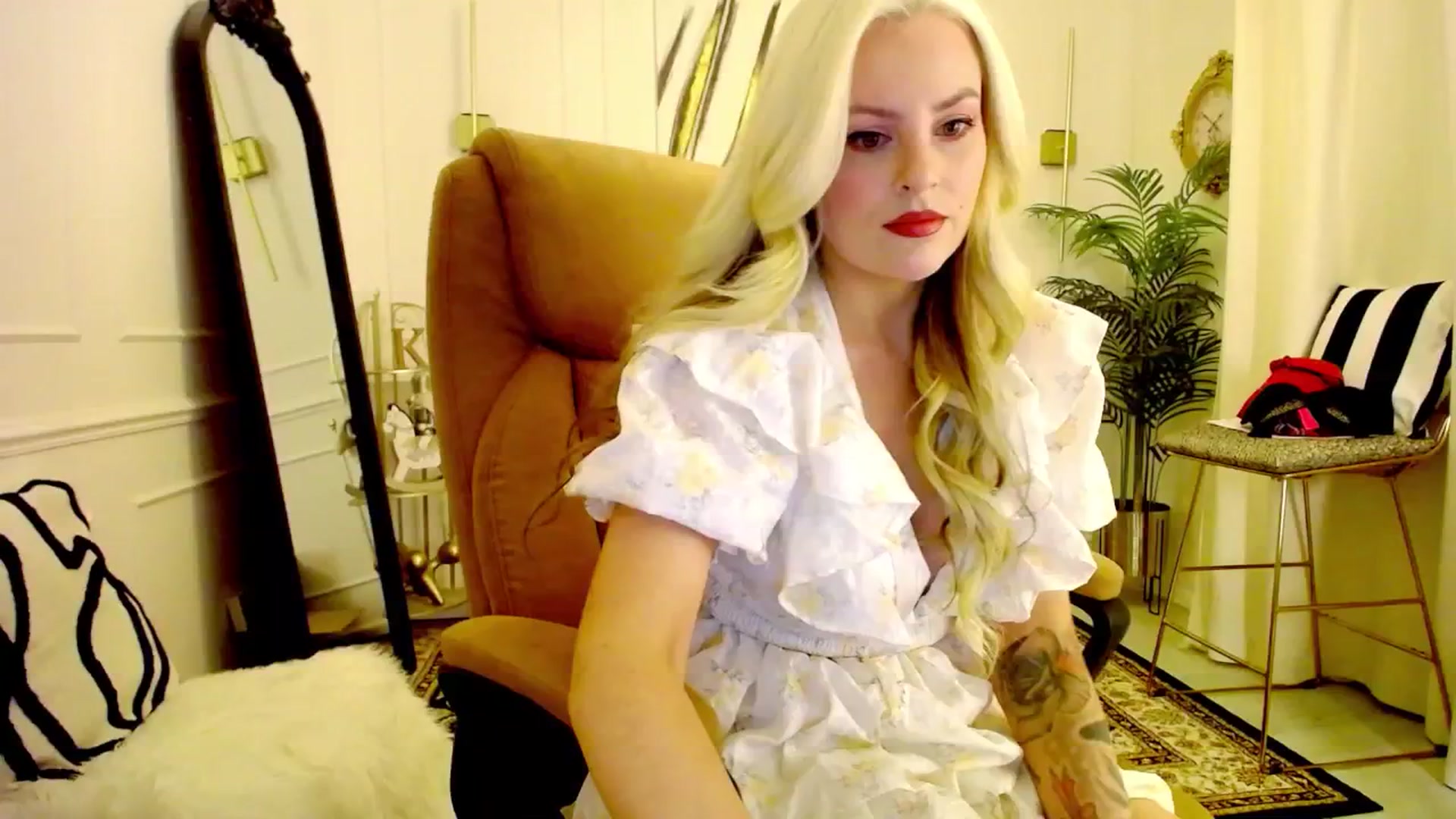 Gallery image thumbnail from K3lly's myfreecams stream on, 11/26/2025, 22:13 image 15 of 20